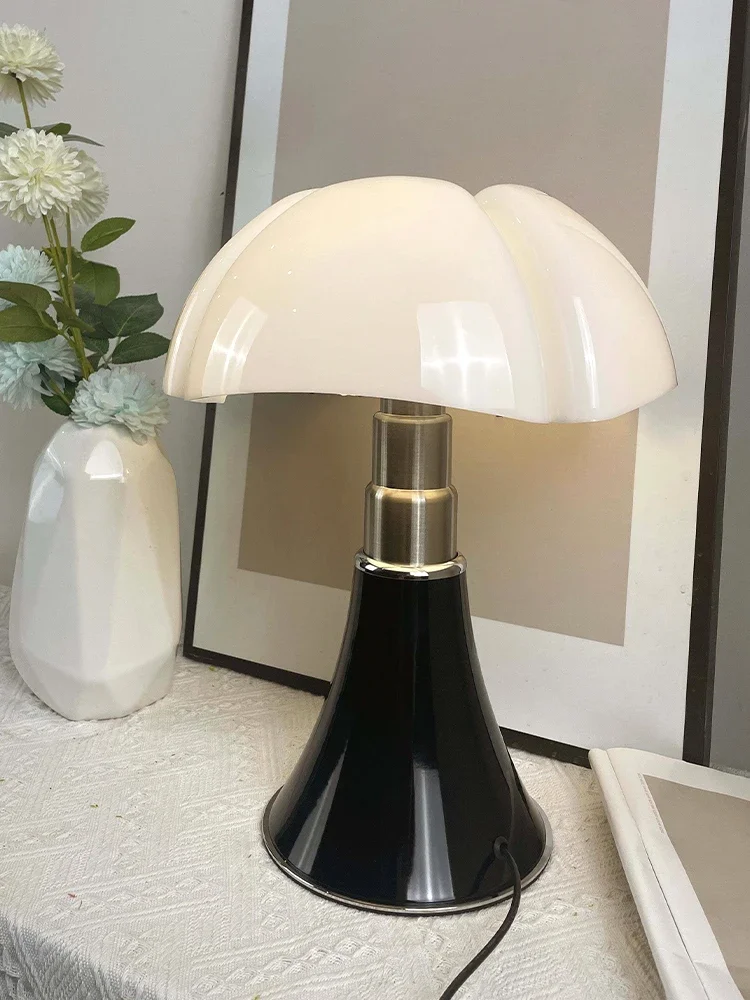 Italian Designer Bat Table Lamp Vintage Led Desk Lamp Dimmable Living Room Bedroom Decorative Lights Bedside Bed Lamps Gift