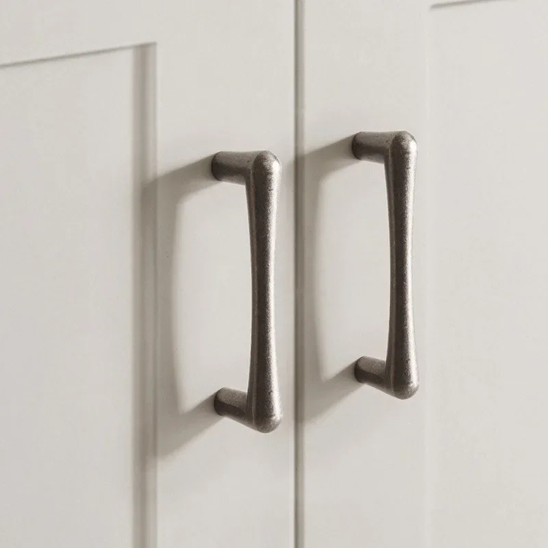 Vintage Minimalist Wardrobe Cabinet Pull Handle Antique Brass Silver Furniture Hardware Single-Hole Drawer Knob Creative Handle