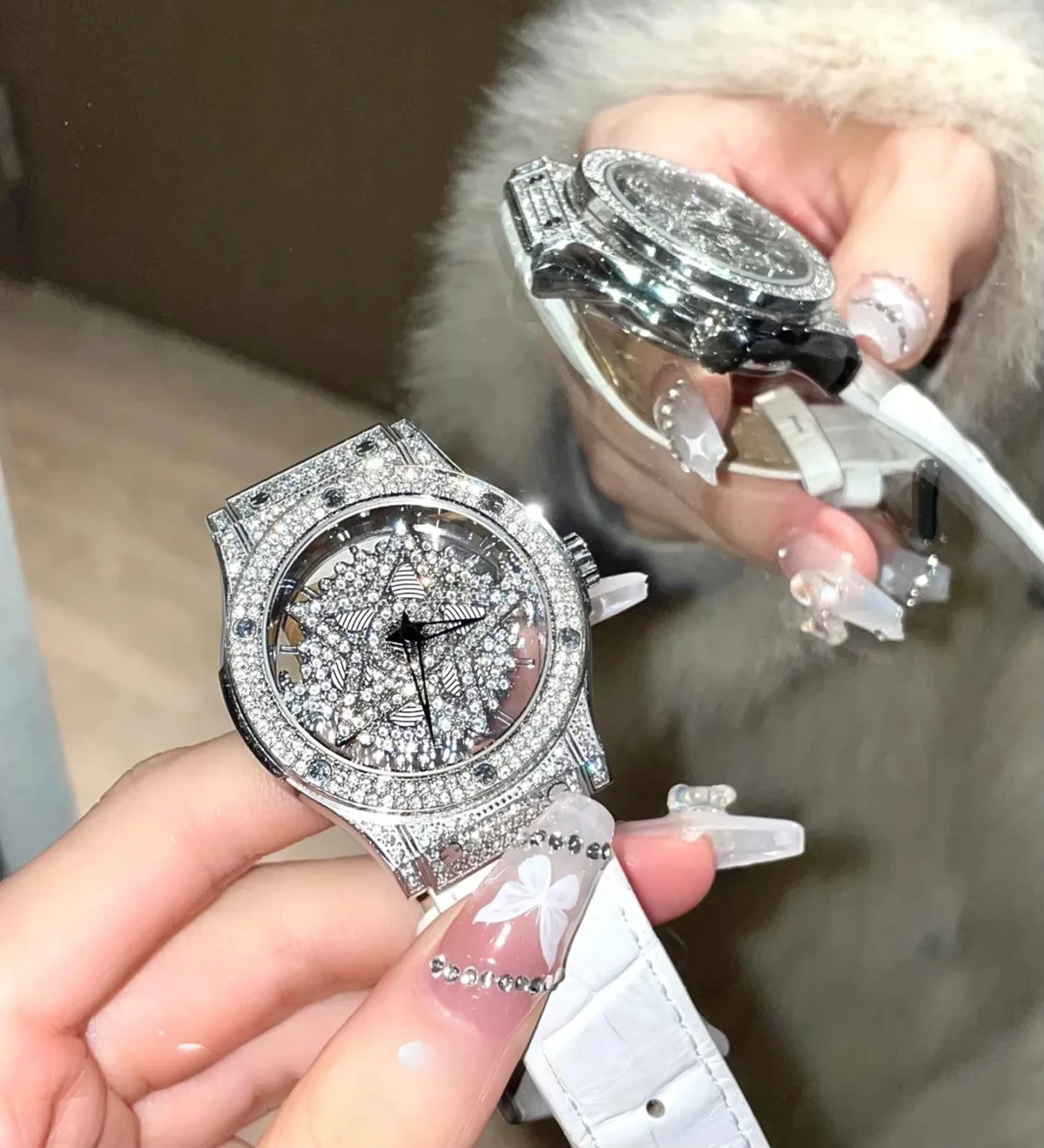 Часы для женщин, легкий роскошный кожаный ремешок, вращающаяся на 360° звезда, снежинка, полые бриллианты, женские часы