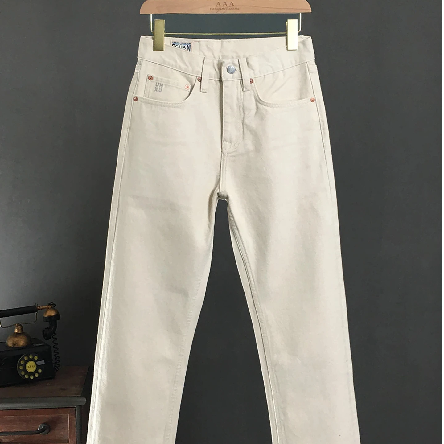 Men's 2025 A/W Pure Cotton Denim Jeans Off-White Light Wash Heavyweight Relaxed Straight Premium Versatile Non-Stretch Trousers