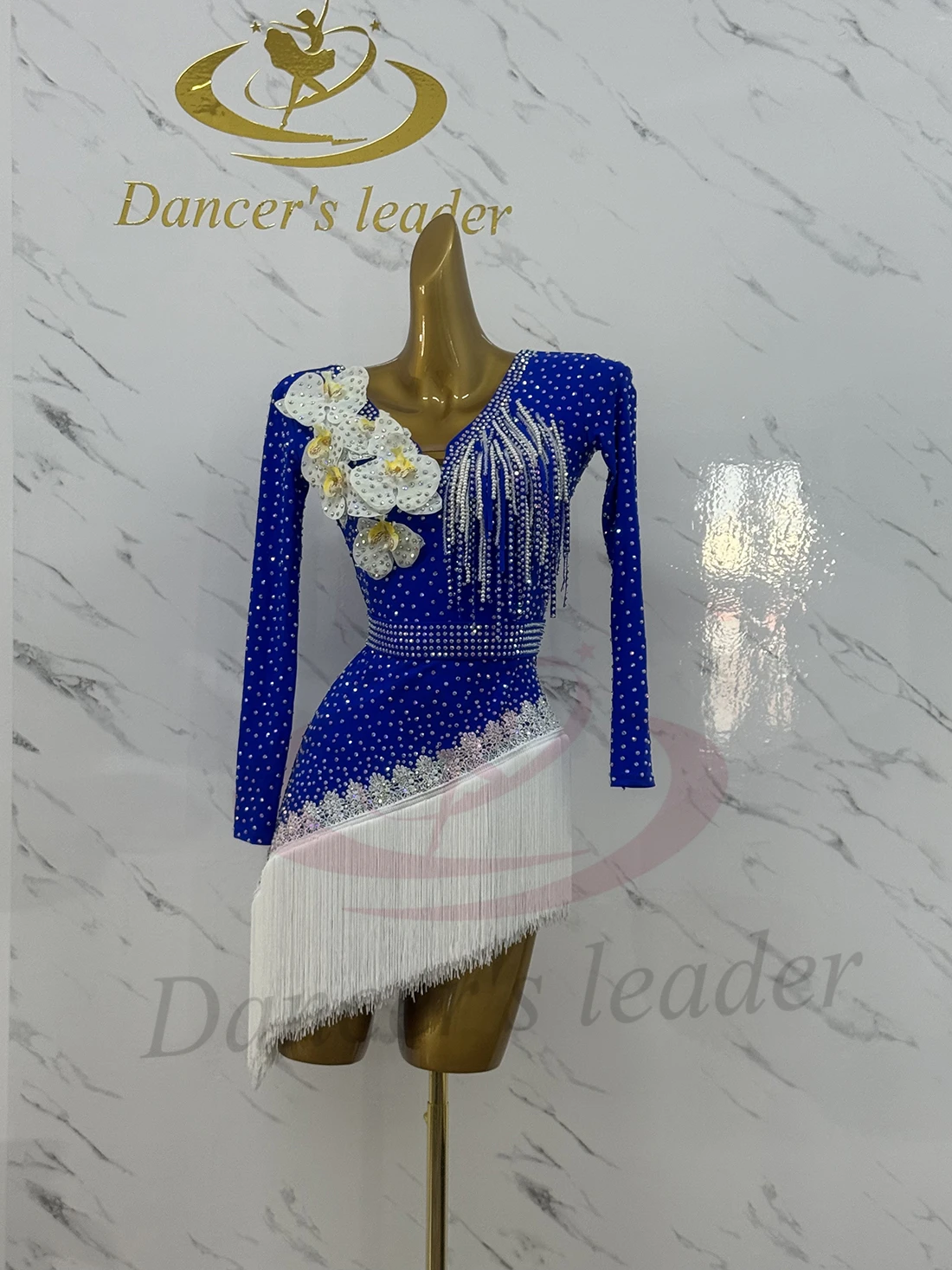 ملابس رقص اللاتينية AB Stone الإناث الكبار الأطفال الراقية مخصص الأبيض طوق شرابة تنورة سوداء بركة فستان السامبا