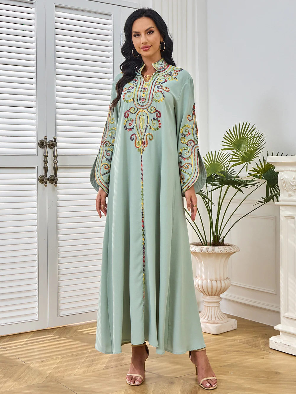 Eid Ramadan Muslim Women's Embroidered Abaya Dresses For Women Dubai Luxury Elegant Casual Kaftan Marocain Femme Robe Musulmane