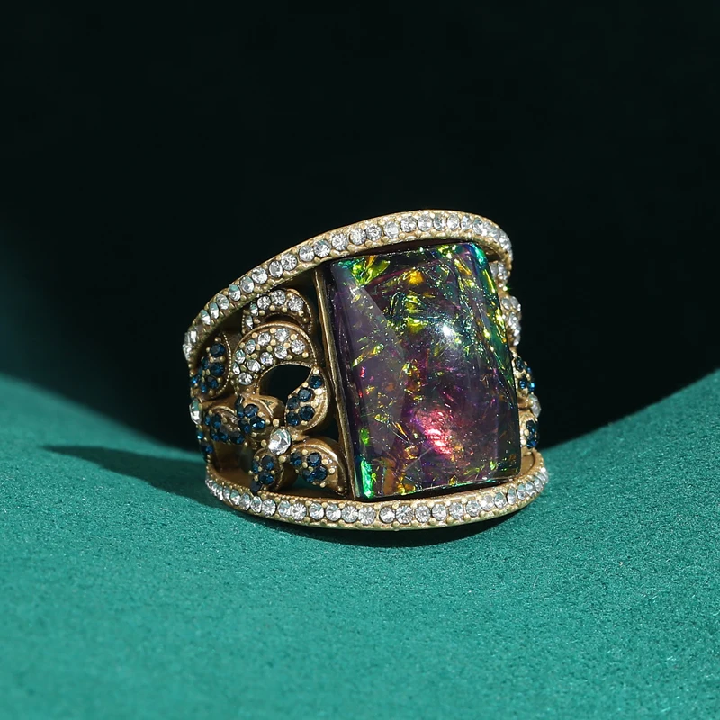 

Vintage Opening Opal Ring Natural Rectangular Charms Jewelry Antique Gold Color Retro Luxury For Women 2026 New Trends Festival