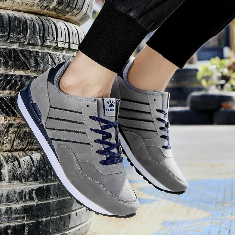 2023 Men Causal Shoes Light Running Shoes Lac-up Flats Breathable Outdoors Fashion Sneakers Comfortable Men Vulcanize Shoes