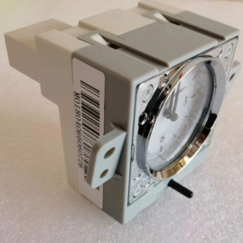 1pcs for Chrysler 300C Electronic Clock for Platinum 05-10 Instrument Panel Electronic Clock Car Clock Automotive Electronics 5
