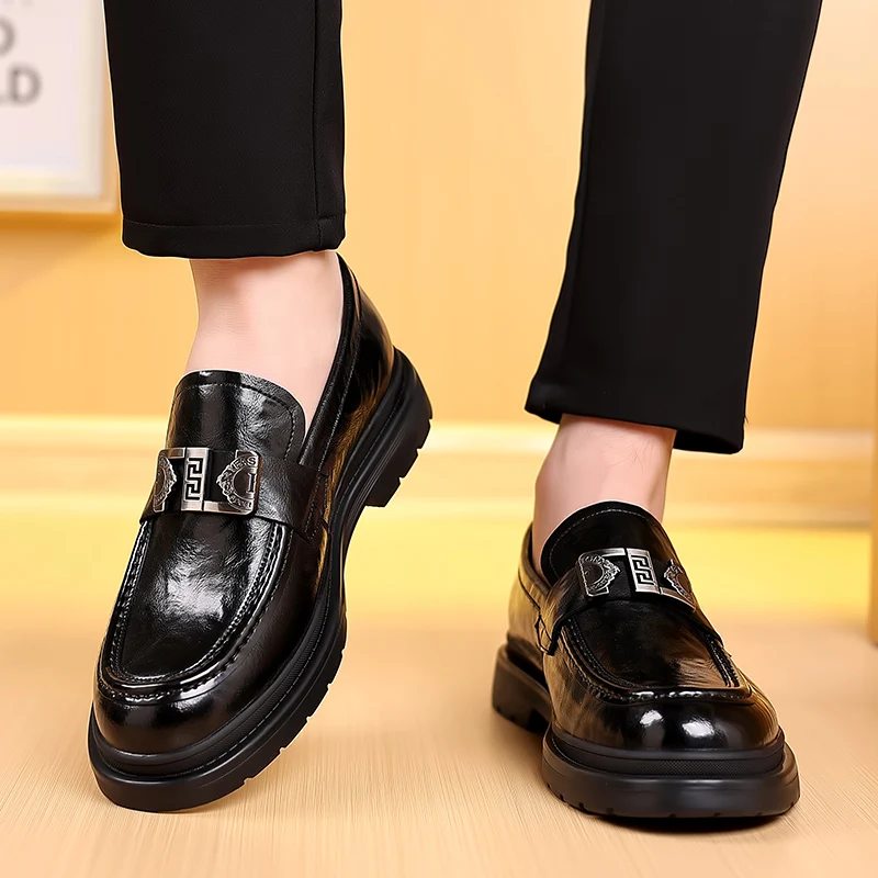 อเมริกันชายรองเท้าสบายๆแฟชั่นผู้ชายรองเท้าหนังความสูง Loafers ถั่วขับรถรองเท้า