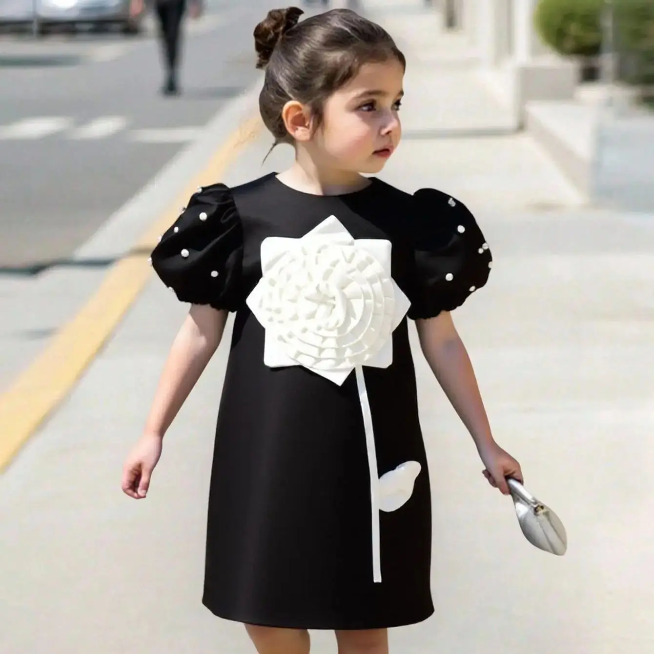 فستان الأميرة اللطيف للفتيات بأكمام منتفخة ومطرز بالخرز على شكل وردة للأطفال وحفلات أعياد الميلاد وحفلات الزفاف الأولى وعيد الميلاد والعام الجديد