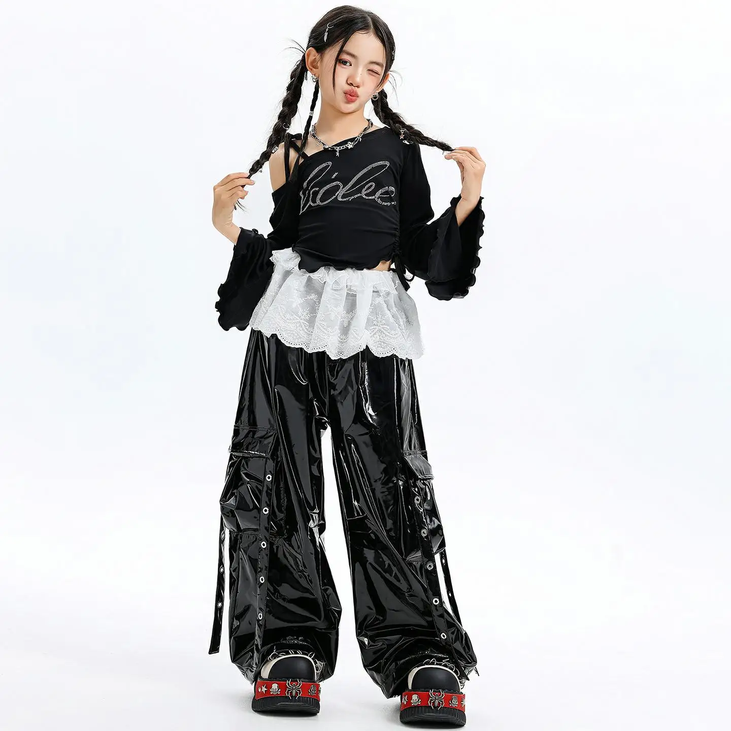 

Kid Kpop Hip Hop Clothing Black One Shoulder Flare Sleeve T Shirt Faux Leather Strap Cargo Pants for Girl Dance Costumes Clothes