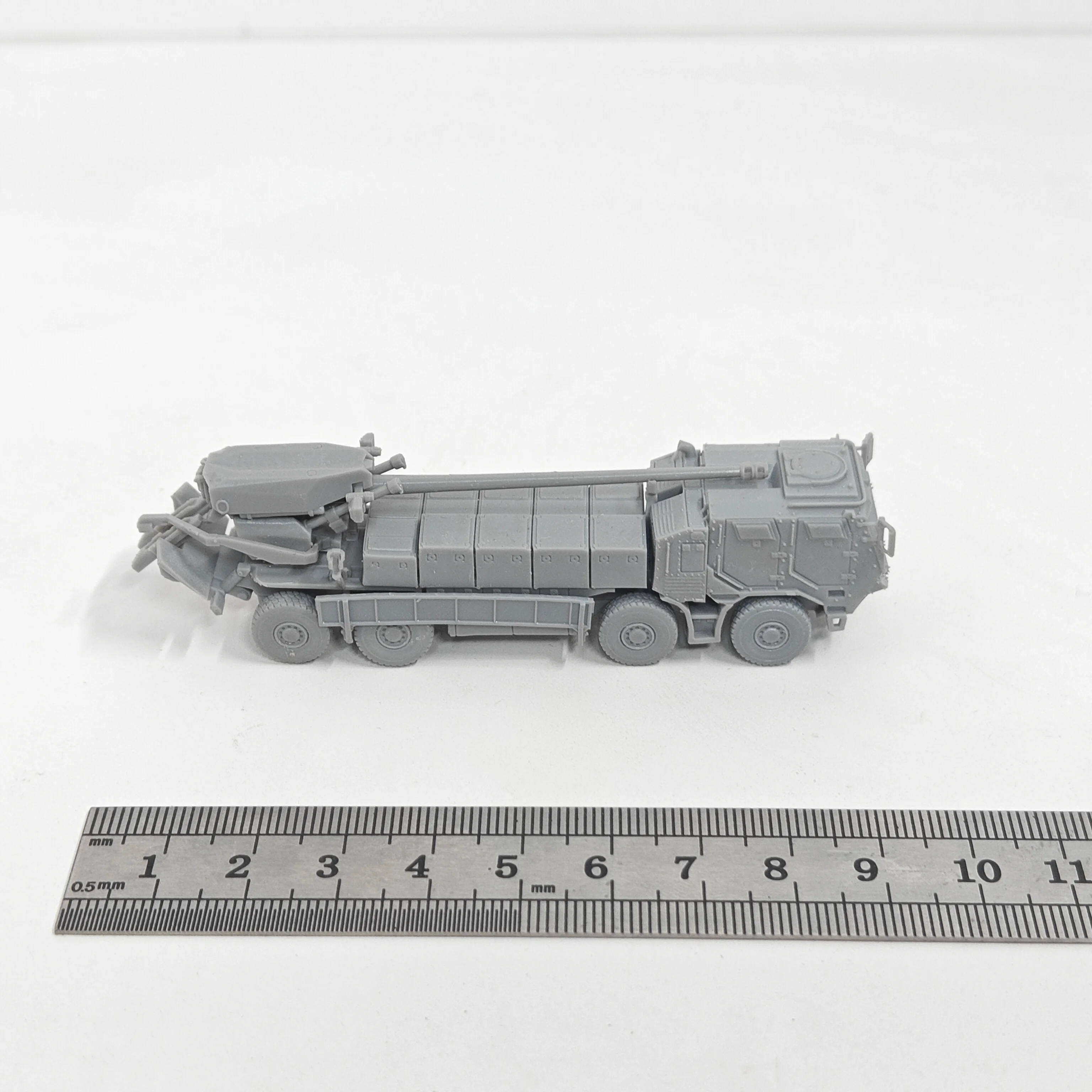 1/144 Scale 8x8 self-propelled howitzer 155mm CAESAR MODEL KIT