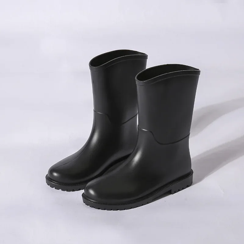 Botas de borracha para mulheres sapatos impermeáveis galochas de chuva tornozelo trabalho jardim botas de chuva mulher à prova de óleo antiderrapante botas de cozinha