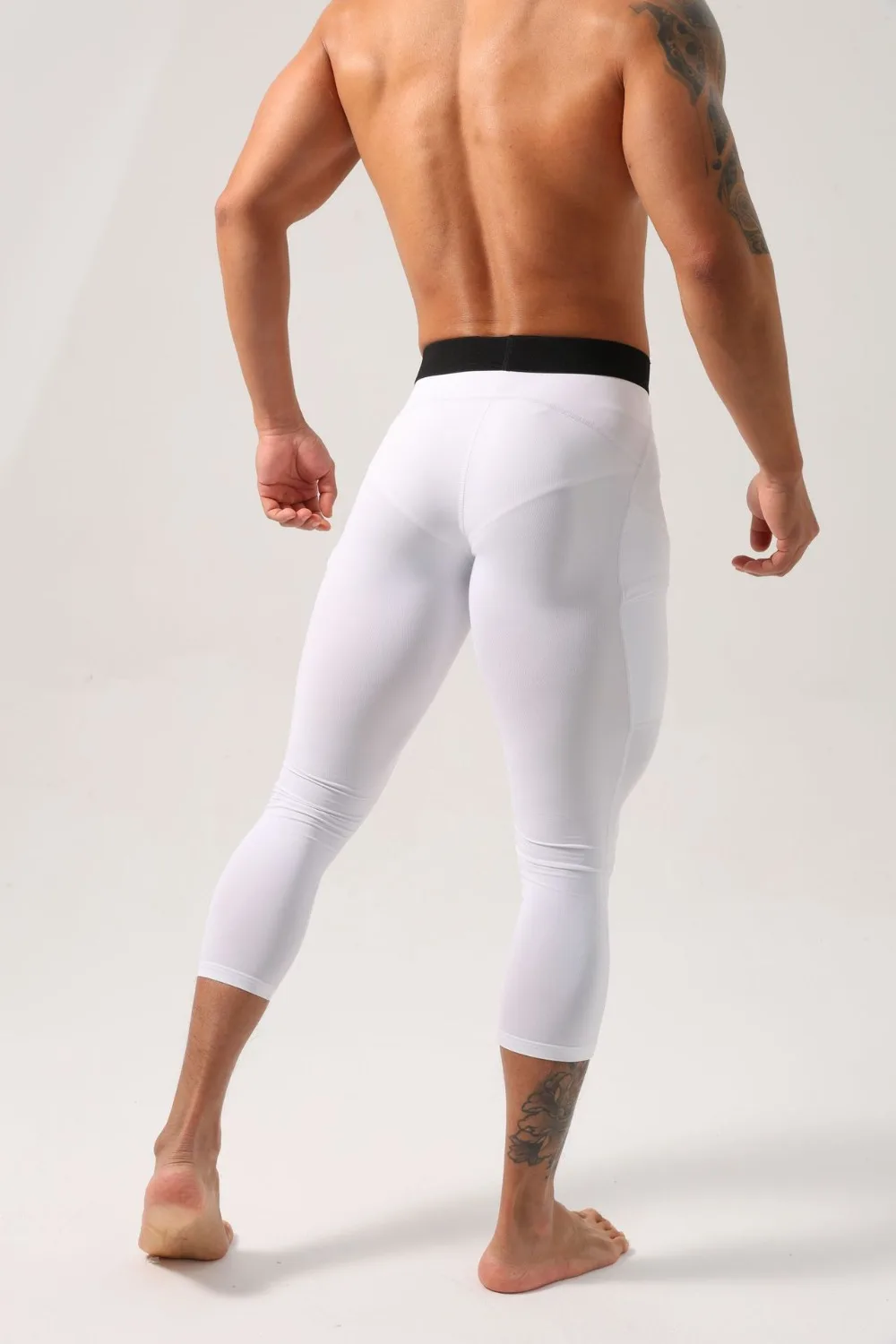 2026Men's Sports Fitness Skinny Cropped Pants Side Pockets Elastic Close-fitting Dry Pocket Pants D-17