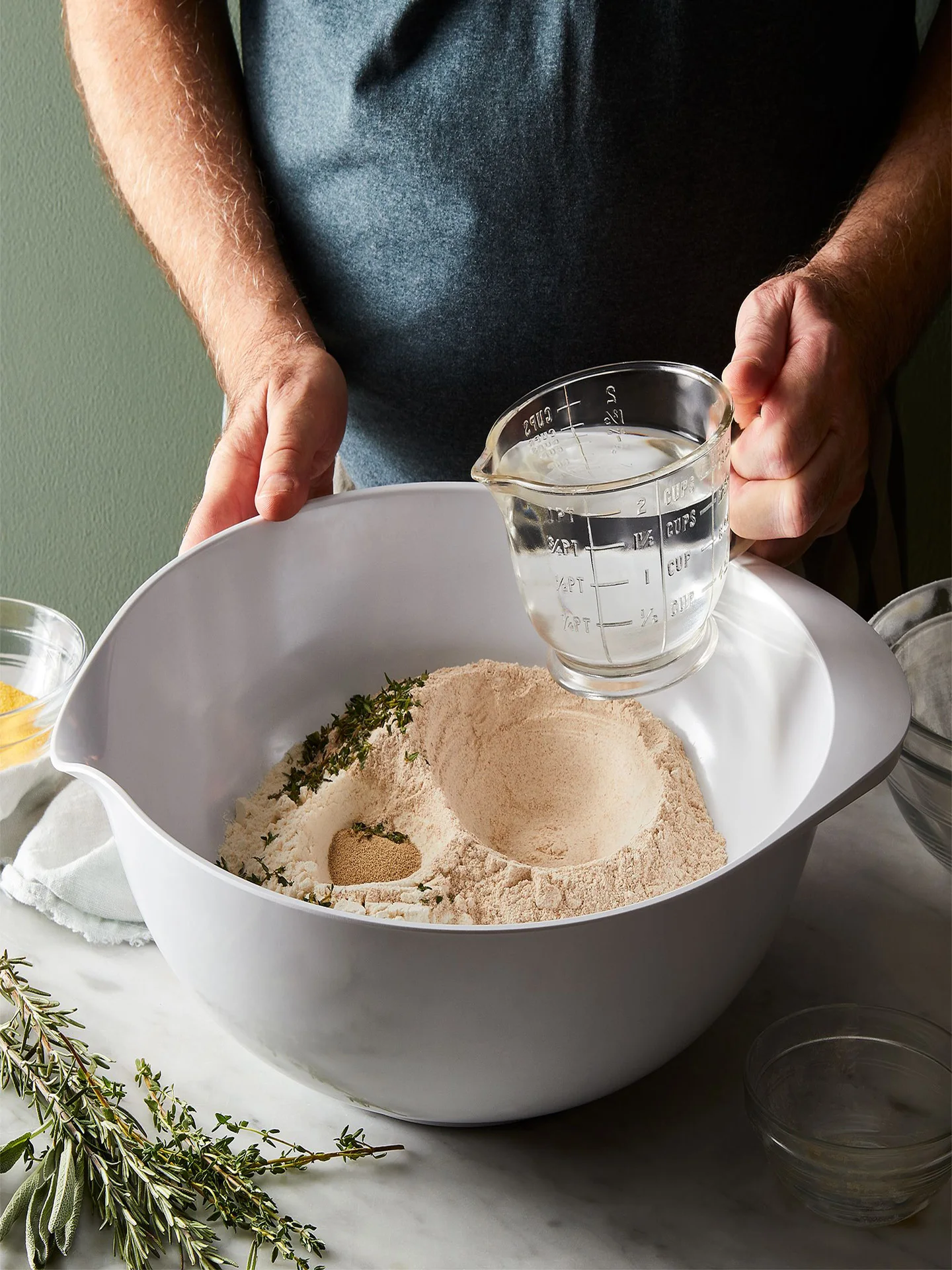 

Large Capaci Whisk Bowl Set with Handle Dough Mixing Salad Bowl Egg Beating Bowl Stirring Basin Nordic Sle Kitchen Tools