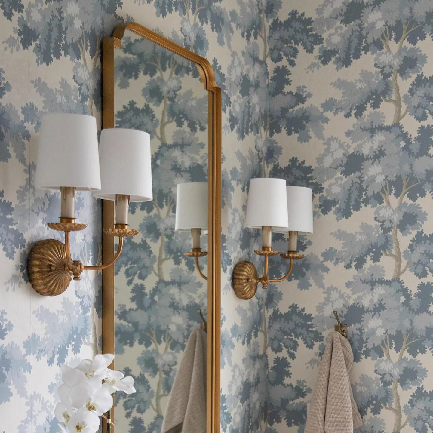American Retro Wall Lamp Gold Foil Retro Light Fixture Living Room Decoration Fabric Lampshade Staircase Corridor Lighting