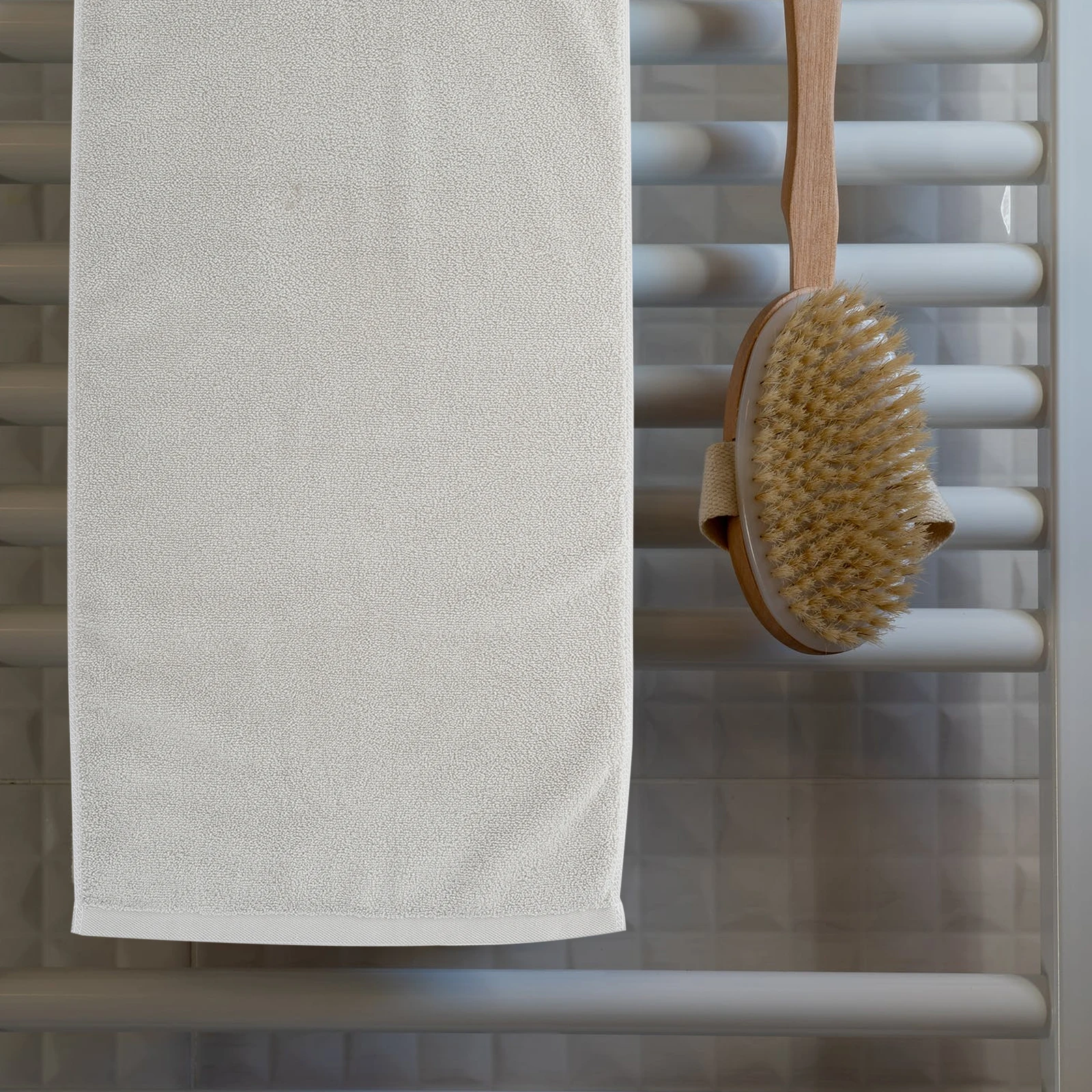 

2Pcs High-Quality Cotton Thickened Towels Large Facial Cleaning Absorbent Household Towels