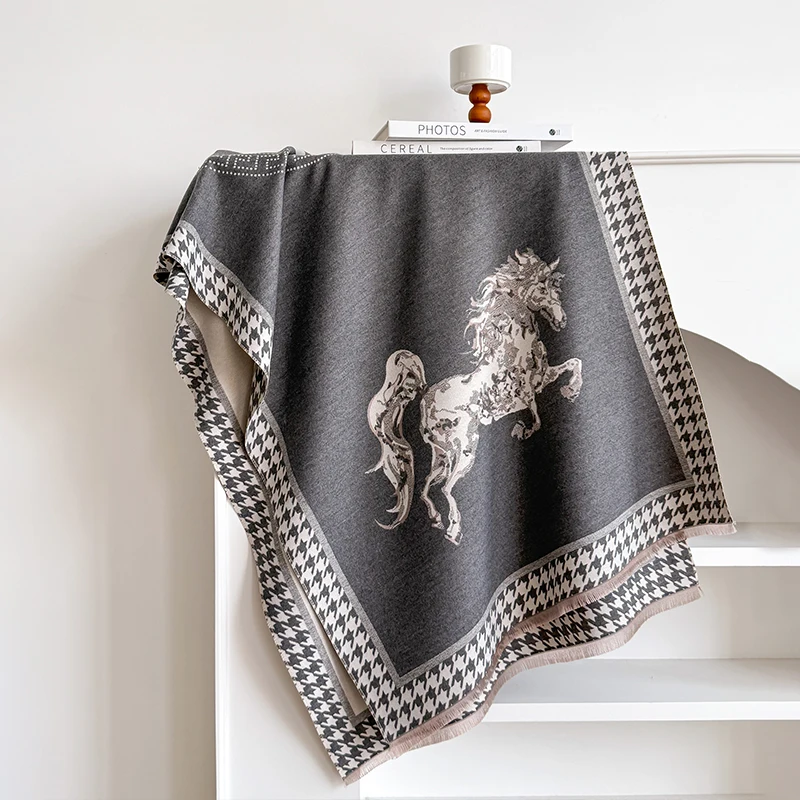 2025, Luxusmarke Damen-Winterschal aus Kaschmir – Pashmina-Schal mit Leopardenmuster und Quasten, Wickeltuch, Bandana und Poncho – Detail 13