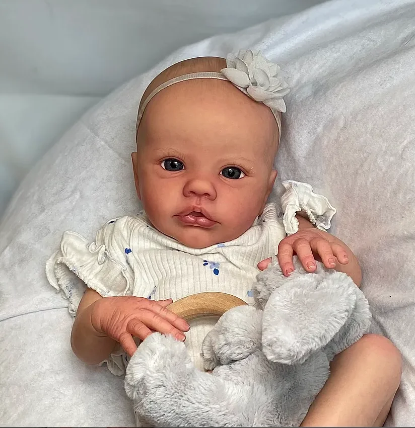 NPK Muñeca Reborn realista de 19 pulgadas con cuerpo de tela suave, pelo dibujado a mano y traje similar para niñas