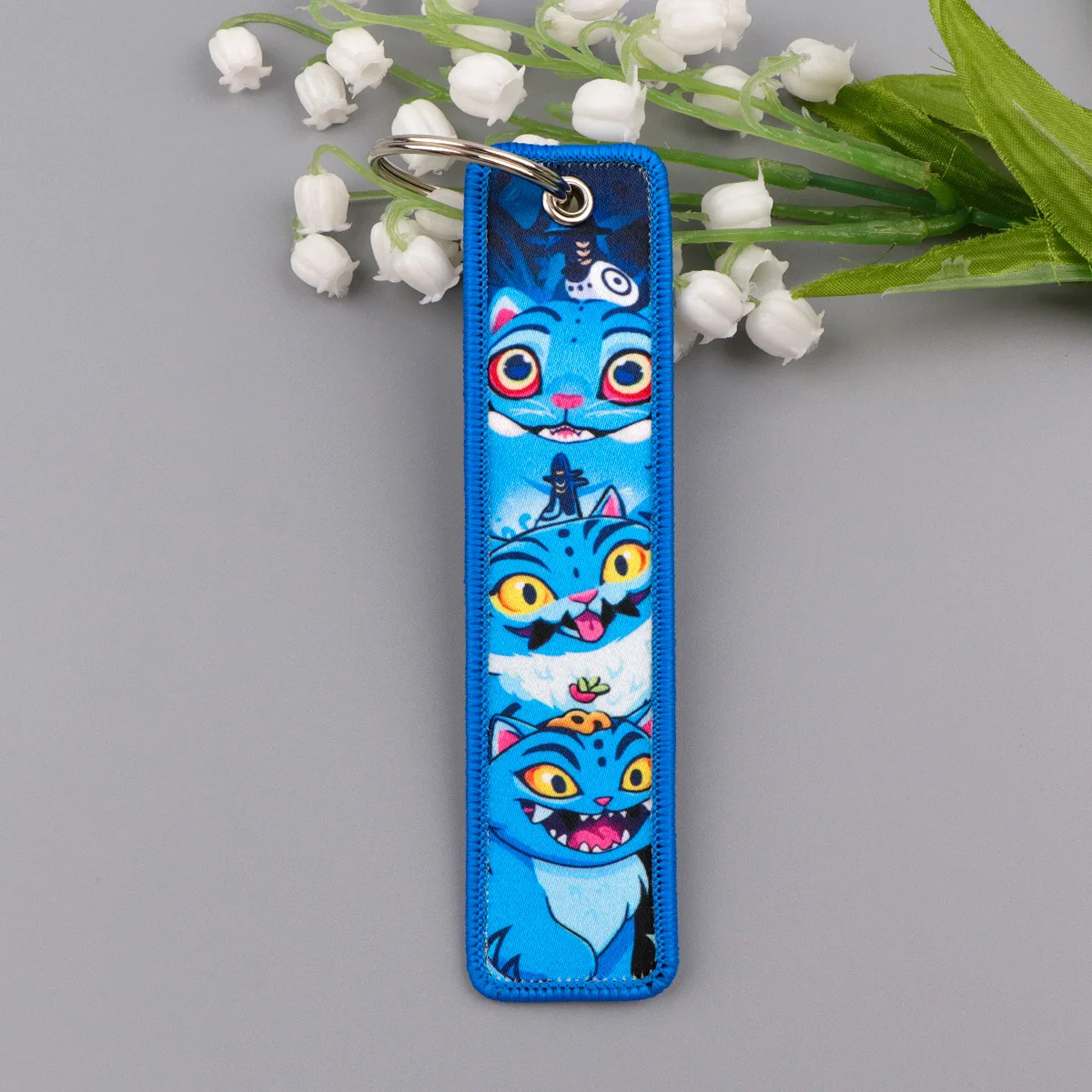 Portachiavi carino ricamato anime giapponese portachiavi per auto moto portachiavi uomo donna supporto accessori gioielli di moda 1pz