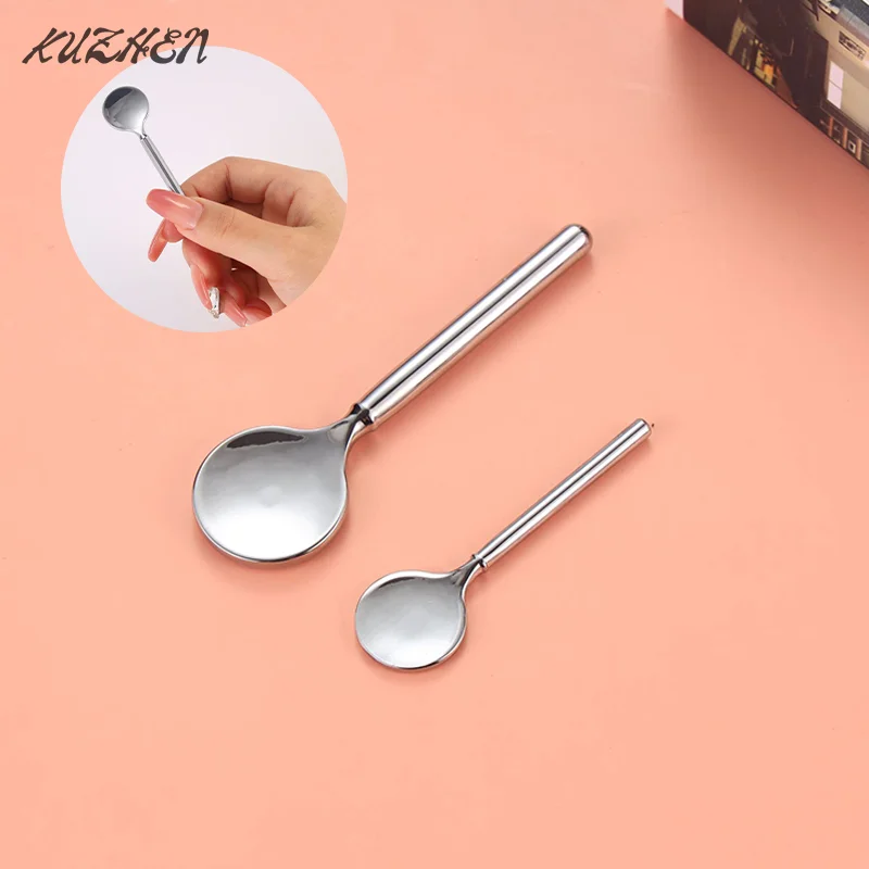 

1pcs Metal Zinc Mini Cosmetic Spatula Digging Spoon Silver Makeup Mask Cream Spoon Eye Cream Stick Beauty Scoop