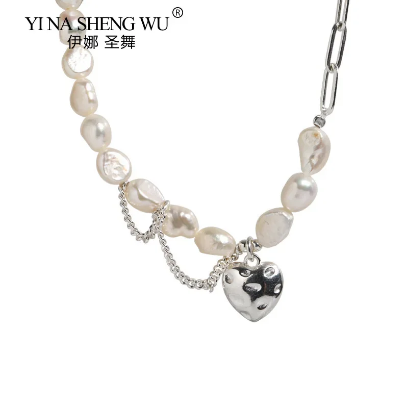 عقد من اللؤلؤ الفضي اللون للنساء ، سلسلة رائعة غير متماثلة ، الربط السلس للحب ، شعور تصميم ممتاز ، أزياء فاخرة خفيفة