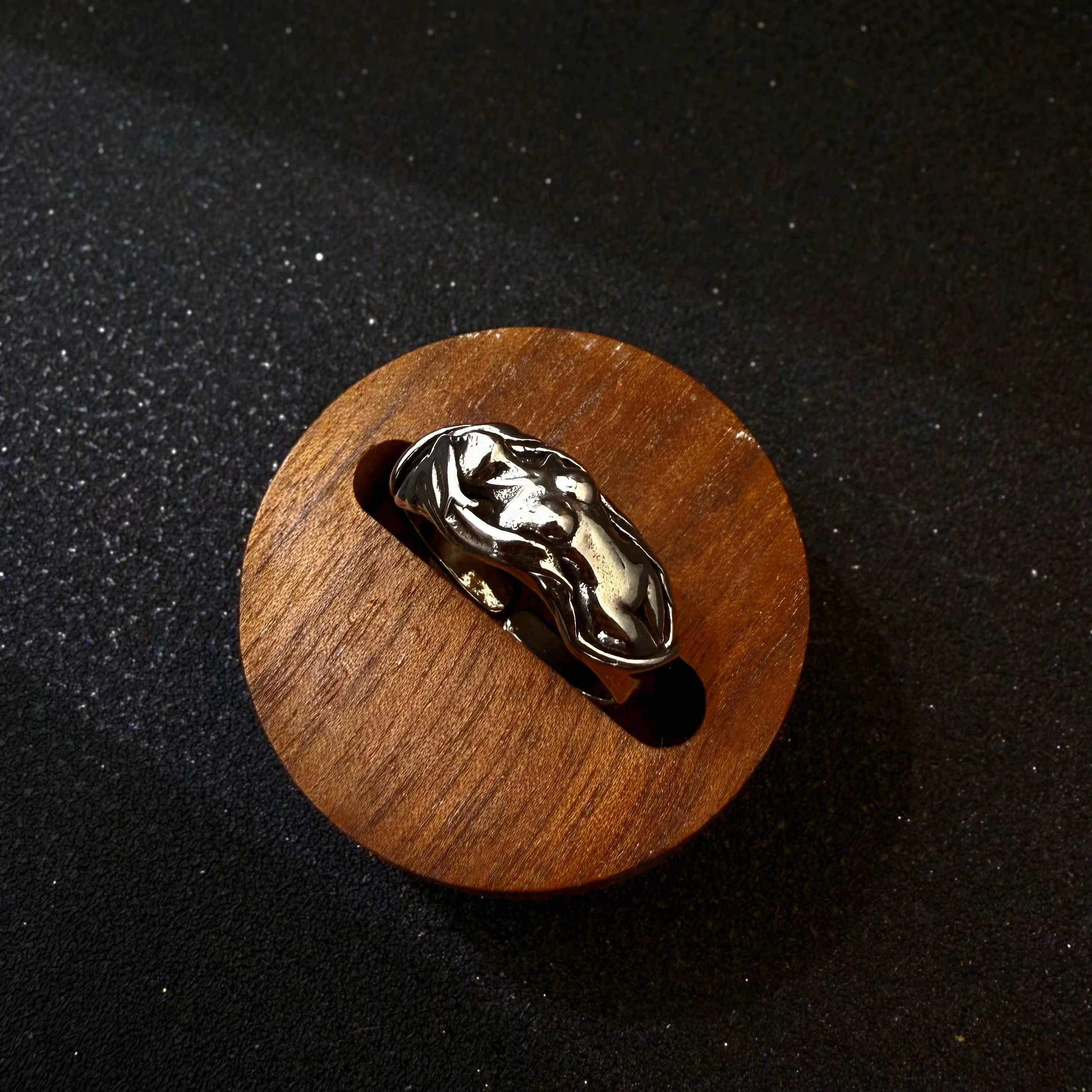 Retro „The Nude Body“ Verstellbarer Offener Ring für Männer, Punk Gothic Edgy, Versilbertes Messing, Vintage-Schmuck, Kreatives Geschenk – Detail 7