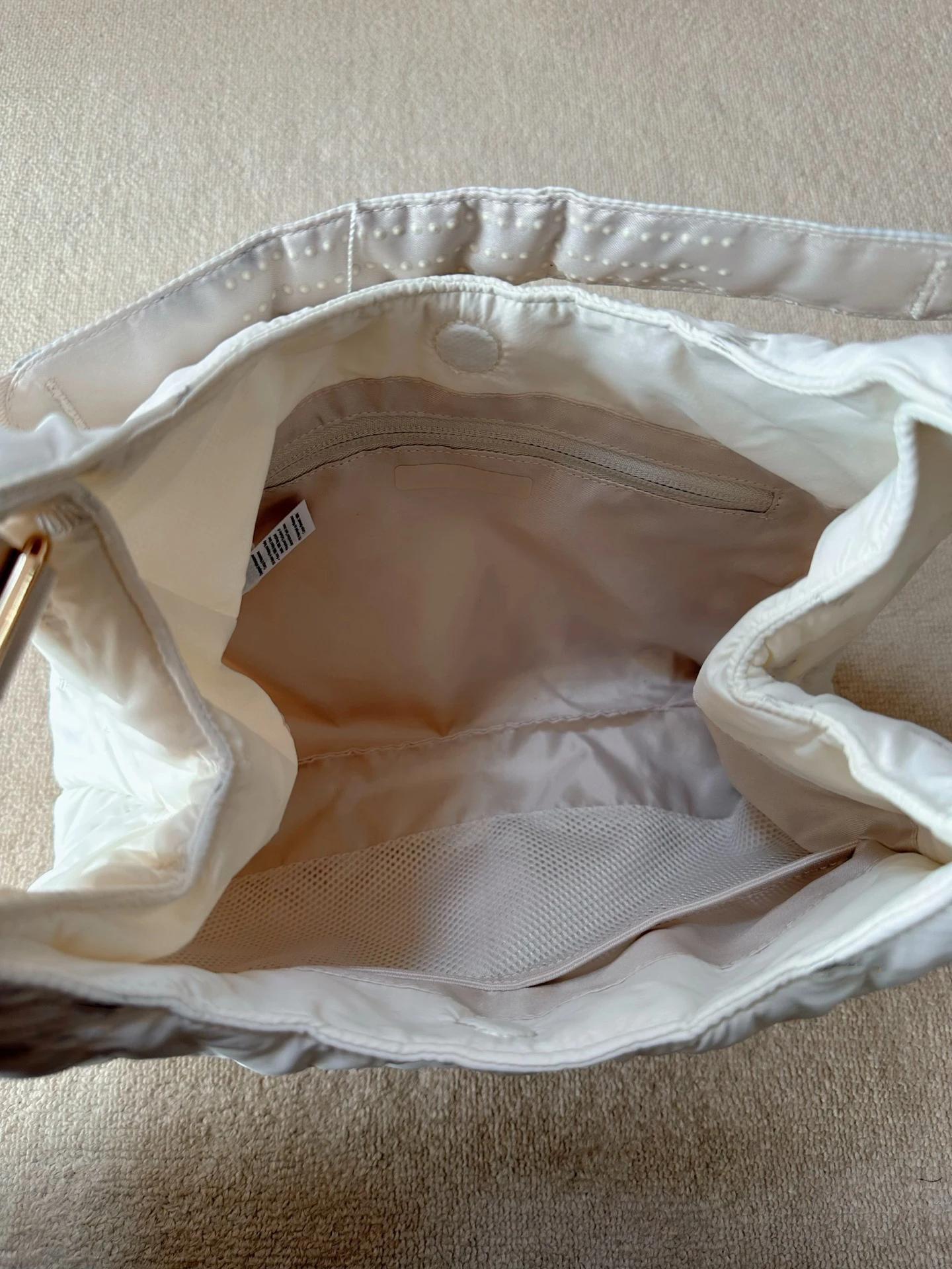 nya-cloud-puff-underarm-bag-single-shoulder-handbag-lightweight-ladies-handbag-casual-bag-outdoor-sports-bag