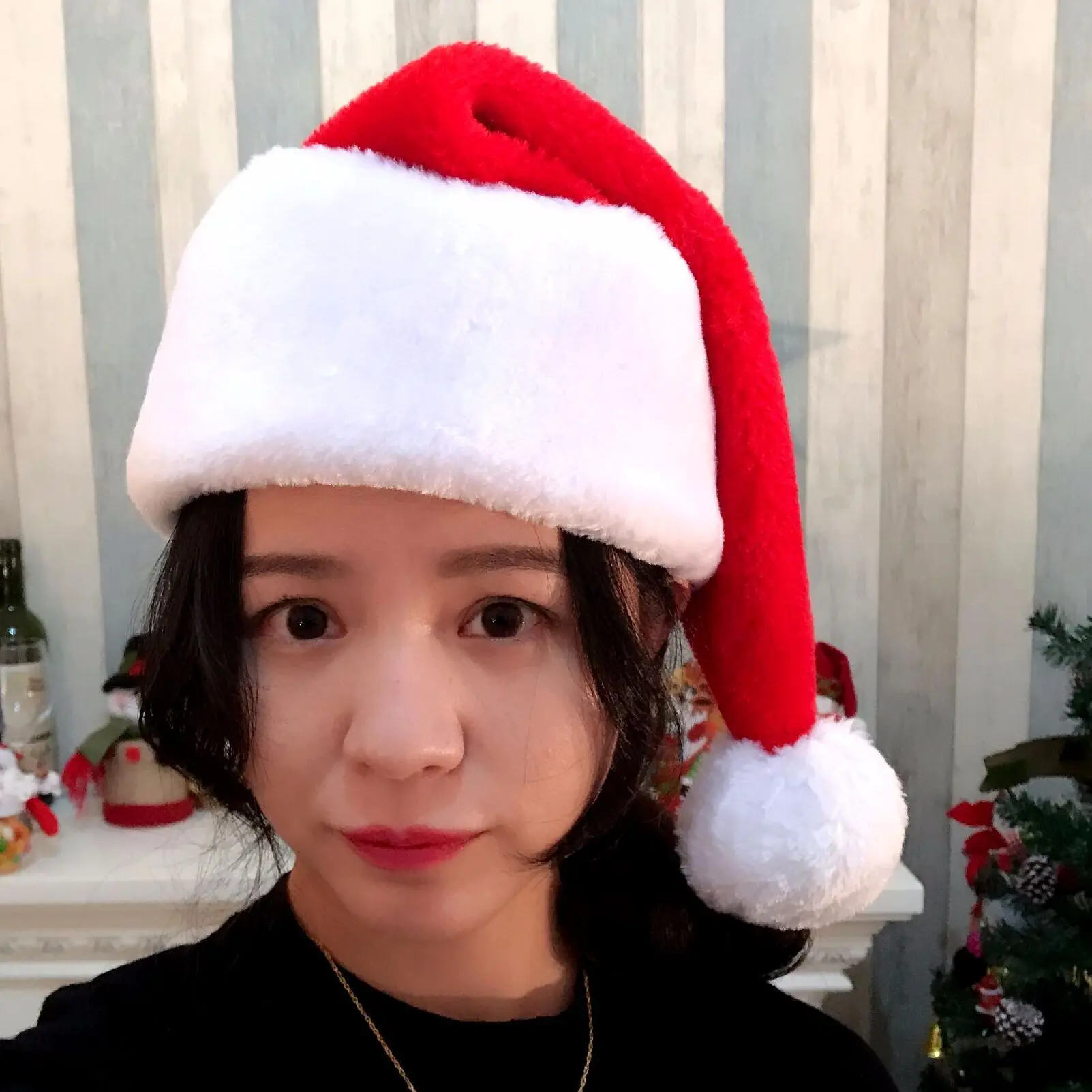 New style Christmas Hat Christmas decoration quality super good Plush big ball christmas hat super thick