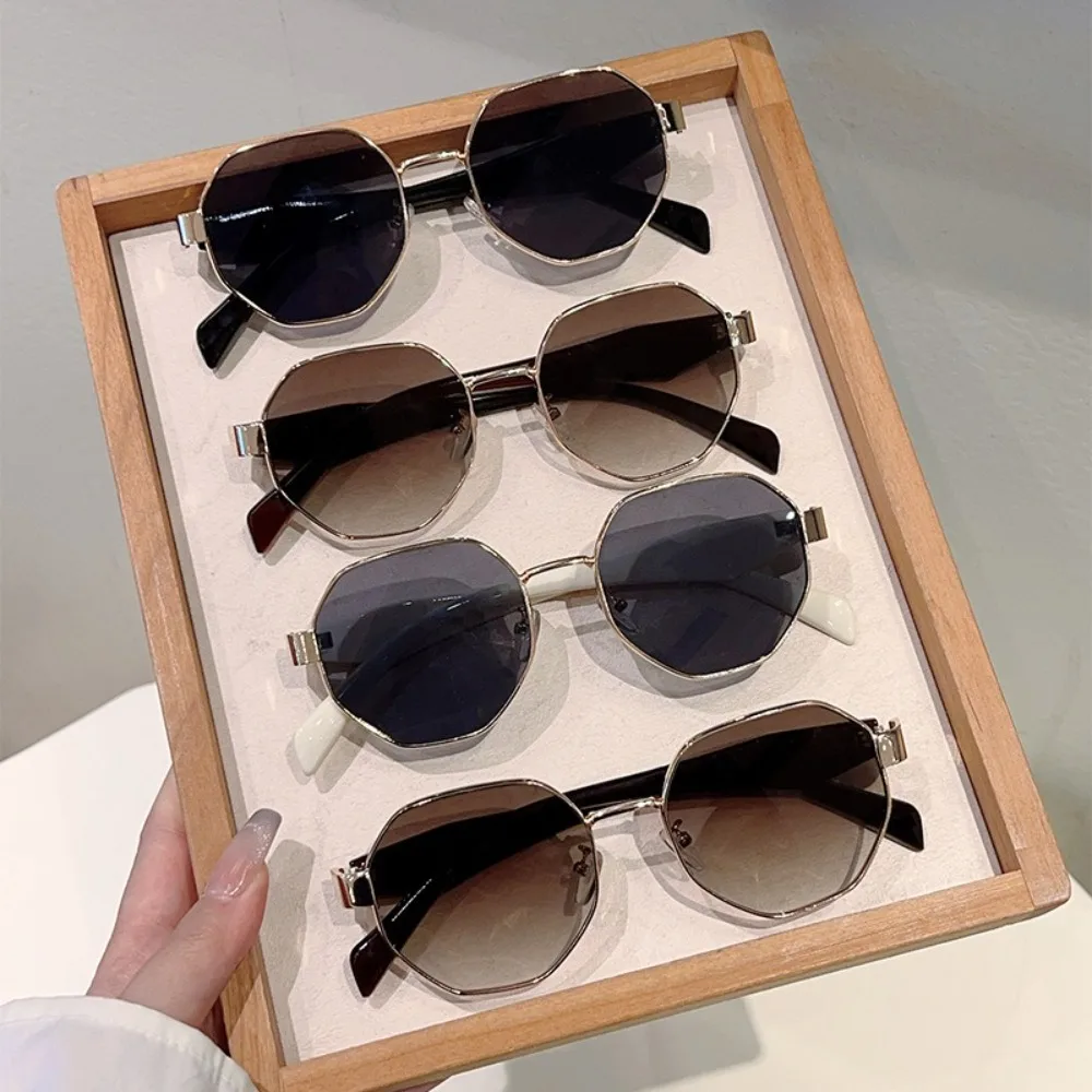 

Fashion UV400 Polygonal Sunglasses Classic Gradient Color Women Sunglasses PC Shades Eyewear Anti-UV Glasses Decorative