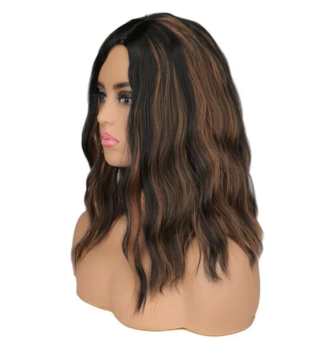 Wig keriting coklat pendek untuk wanita, Wig gelombang tampilan alami gelombang keriting lembut nyaman