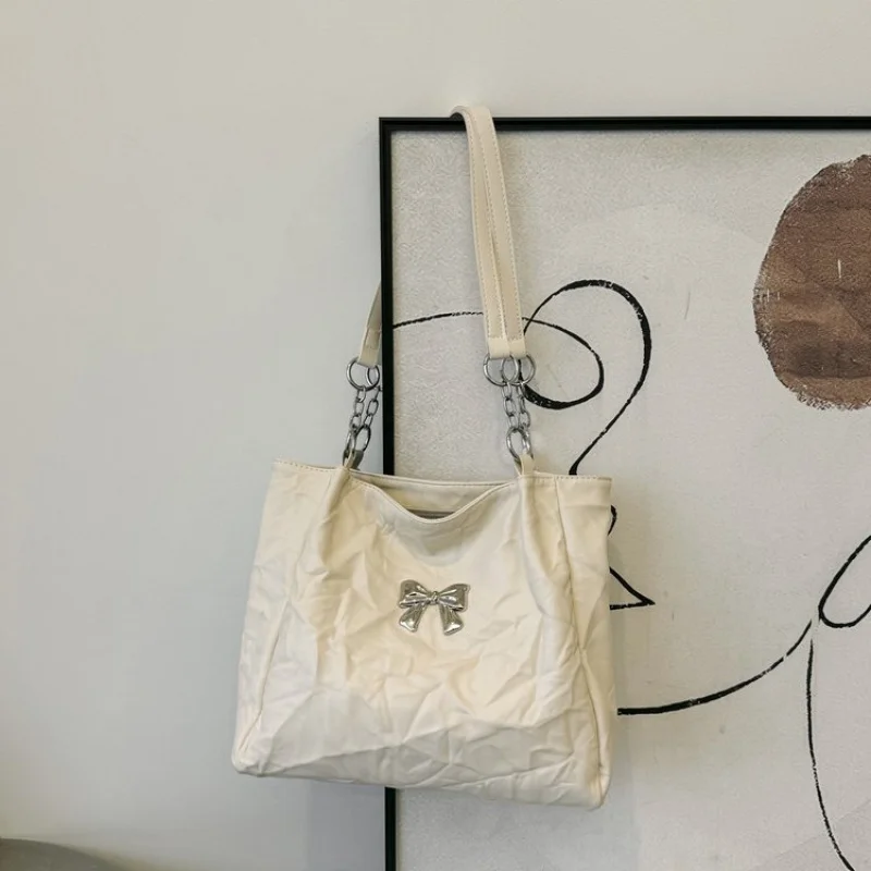 

Women's Popular Classic Messenger Bag, Elegant Leather Crossbody Style For Ladies From Luxury Brand By Famous Designer