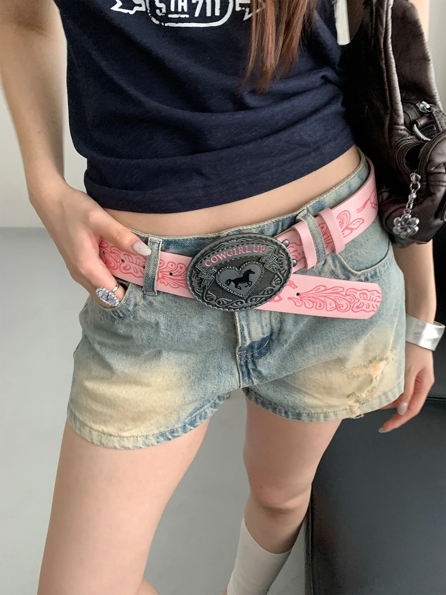 American Vintage Pink Carved Round Buckle Belt Women's Hot Girl Style Printed Metal Buckle Leather Belt