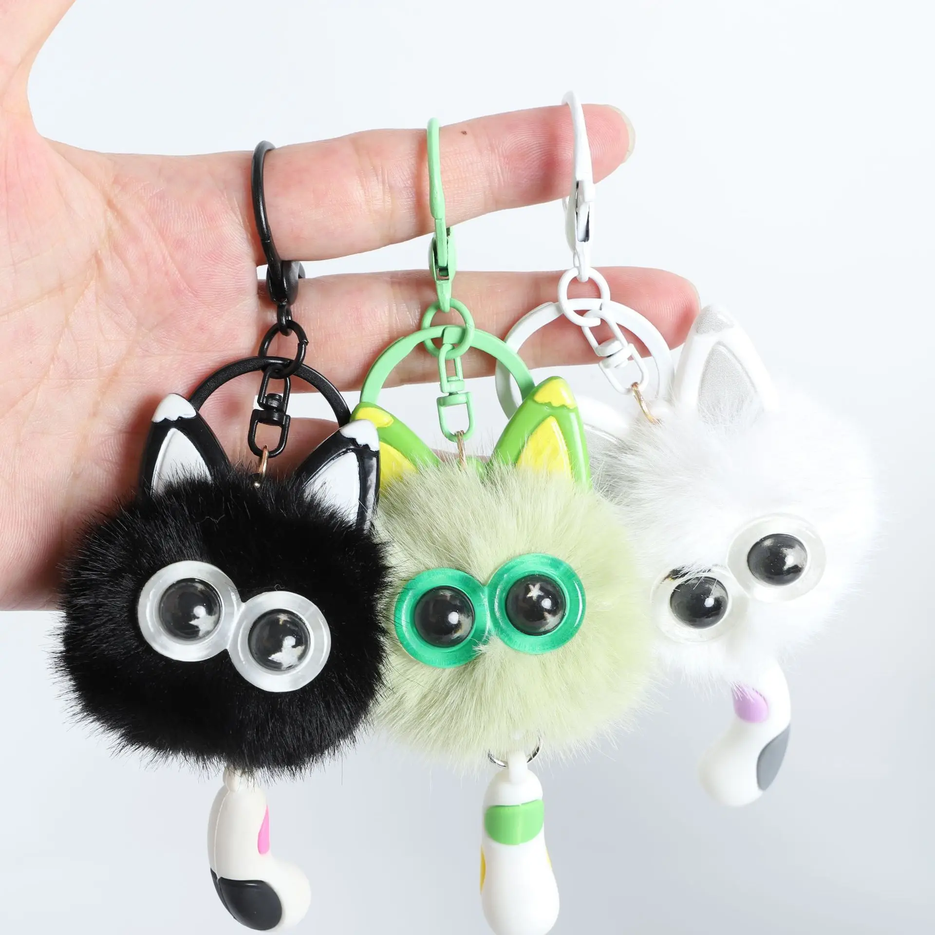 

Плюшевый брелок с милым хвостом — очаровательный подвеска для рюкзака, подарочный аксессуар в общежитии