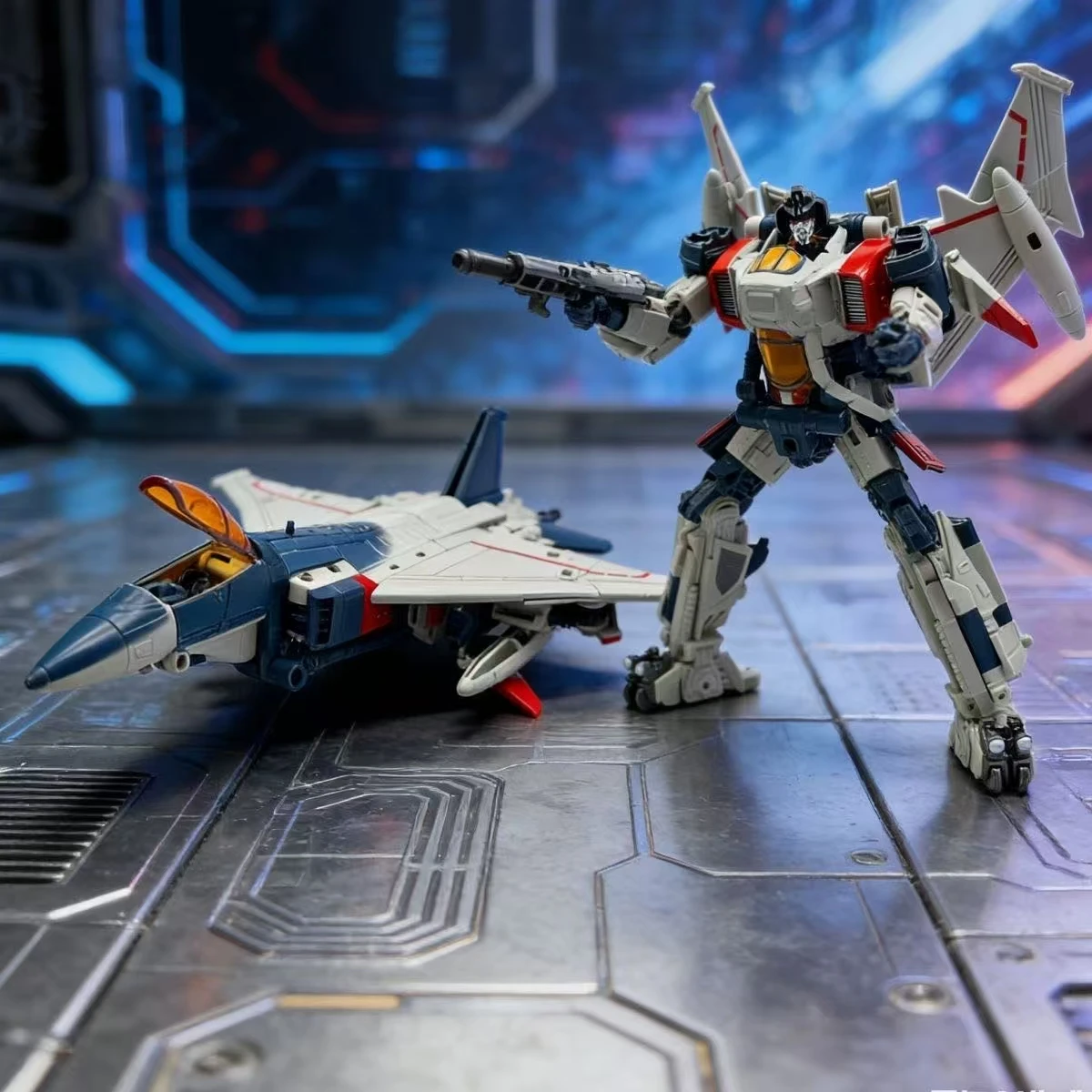 لعبة BAIWEI الجديدة القابلة للتحول TW-1037 بليتزوينج لايتنينج غايدن، روبوت معدني متحرك المفاصل من الفيلم