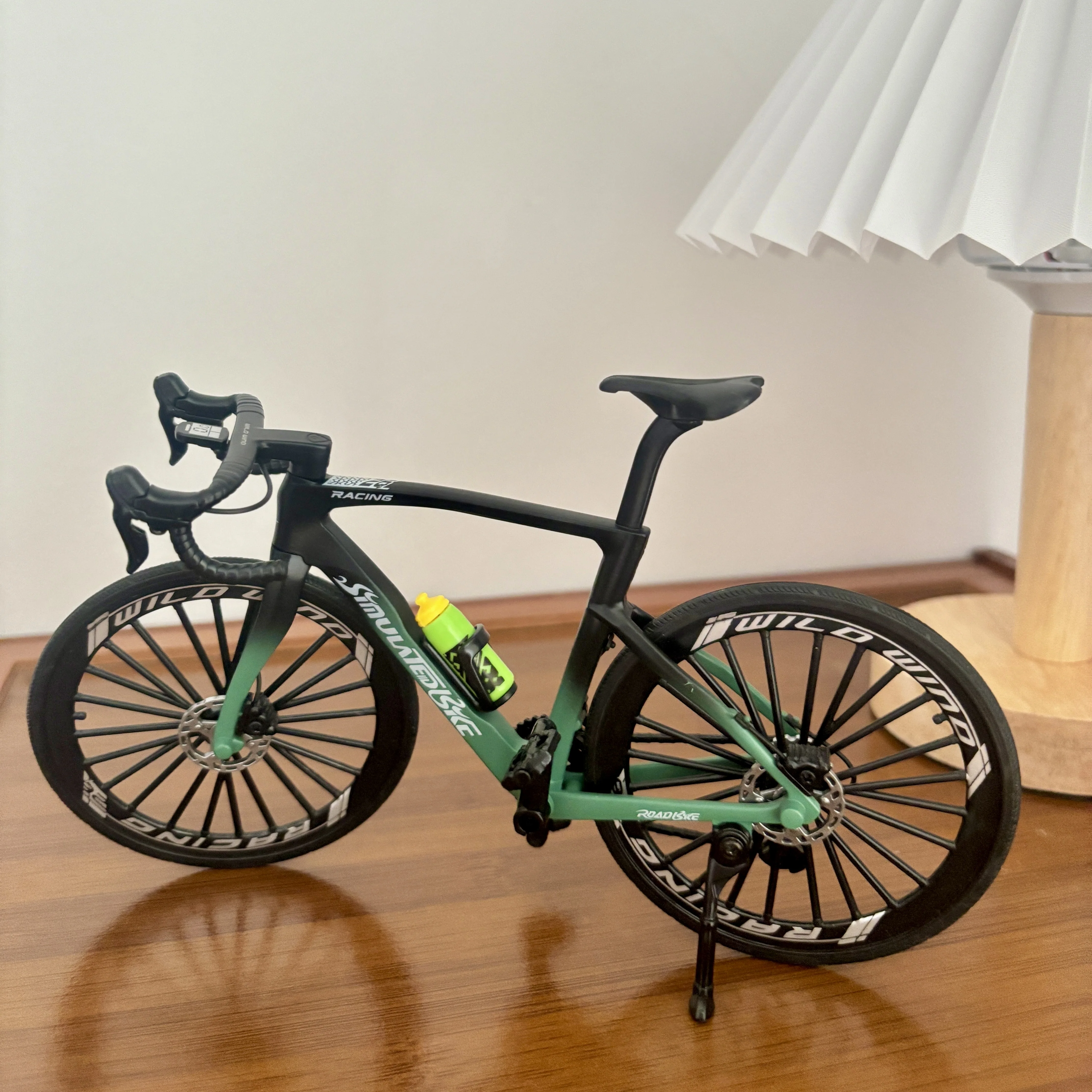 

1:8 Mini Model Alloy Bicycle Diecast Decoration Metal Finger Mountain Mini Bike Simulation Toys 14+