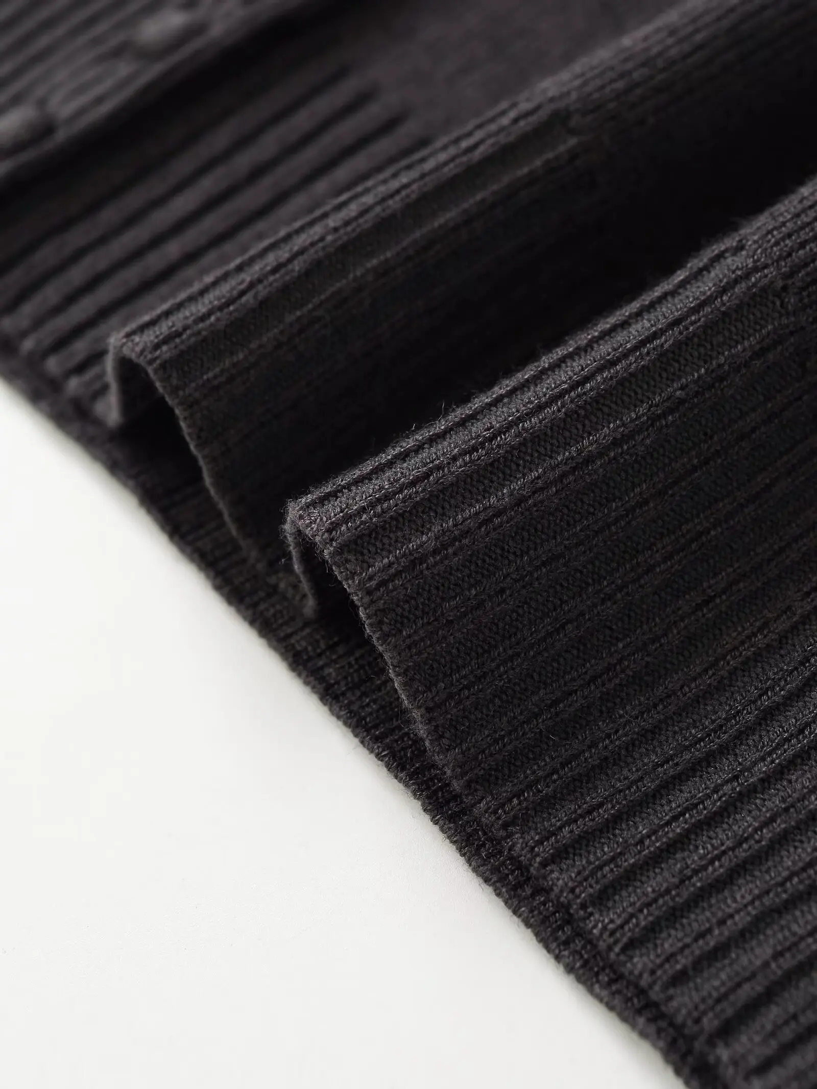 เสื้อสเวตเตอร์แฟชั่น KONDALA ปี 2025 สำหรับผู้หญิง สีเทา สไตล์วินเทจ ตกแต่งผ้าขนสัตว์เทียม ปกเสื้อแบบปกเชิ้ต ดีไซน์หรูหรา กระดุมแถวเดียว เสื้อถักไหมพรม เสื้อคลุมคาร์ดิแกนสำหรับผู้หญิง