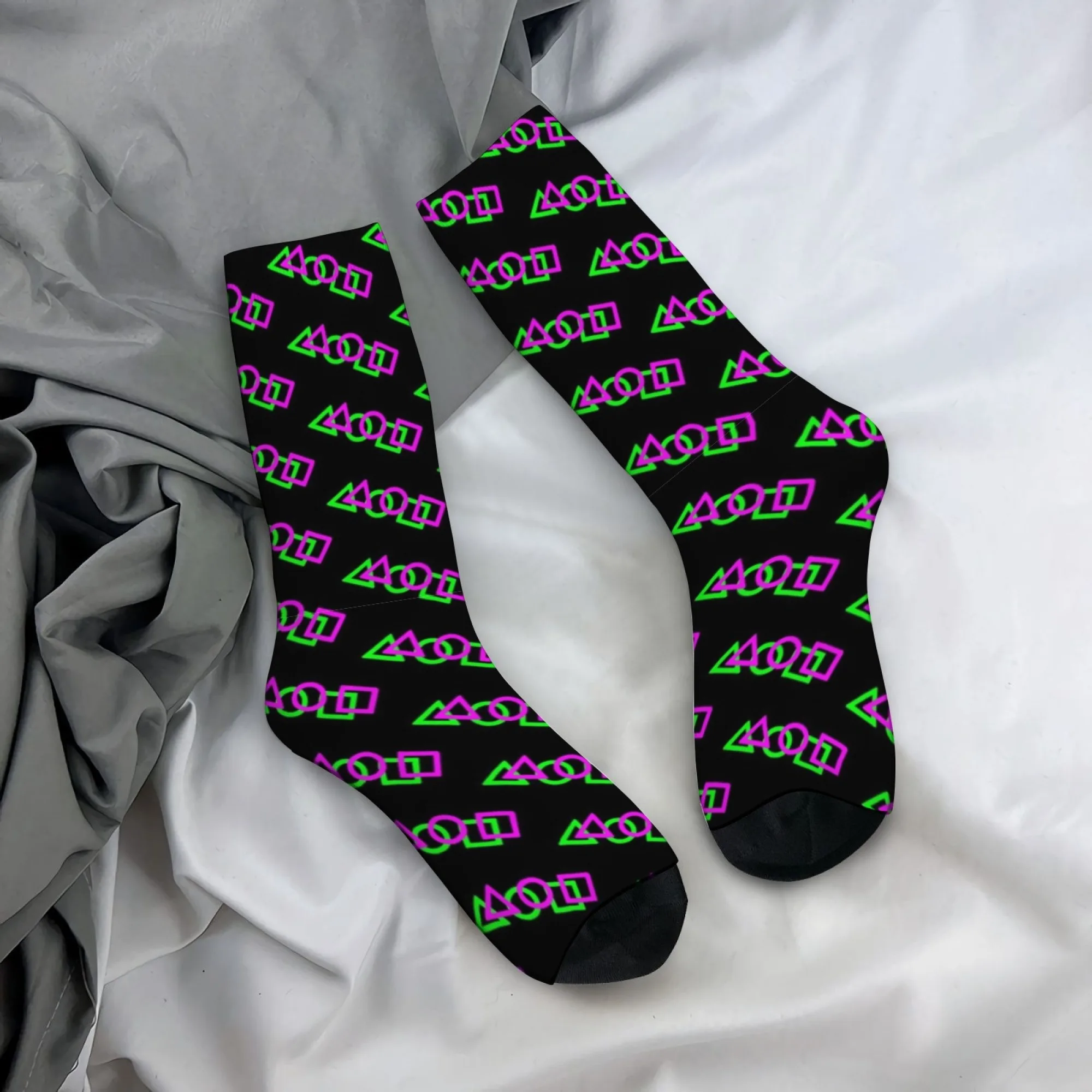 Retro cyberpunk video game symbol print men's socks, comfortable, breathable, non-slip casual socks, perfect for crazy parties.