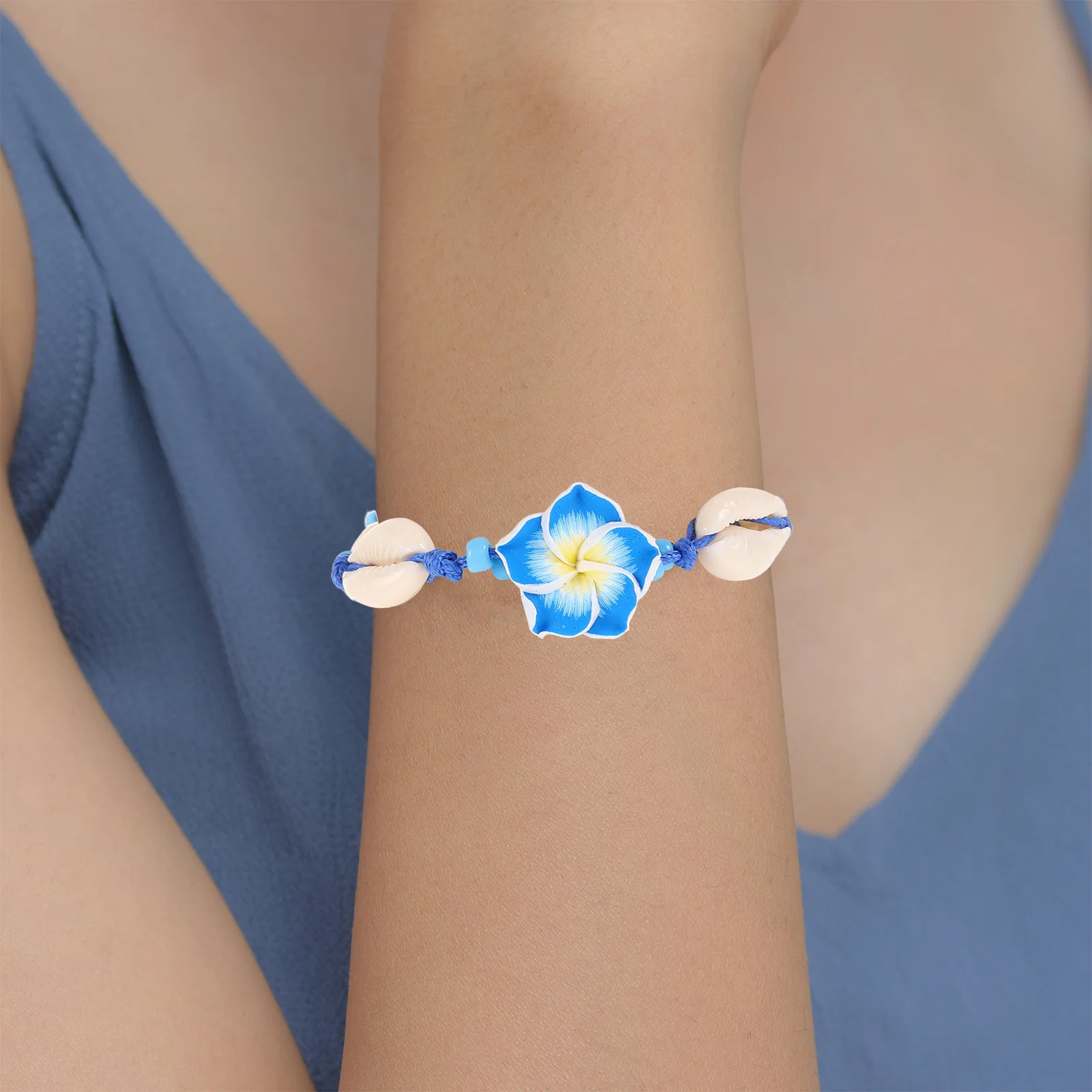 

5Pcs Beach Inspired Shell Bracelets for Women Woven Summer Colorful Conch Charms Vacation Travel Stylish Bohemian