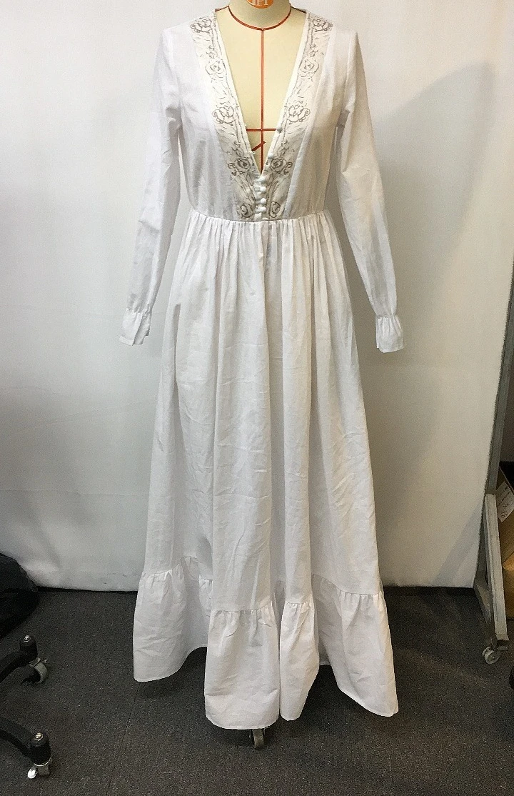 

2025 New Retro Countryside Style V-neck Long Sleeved Dress Long Skirt for Vacation