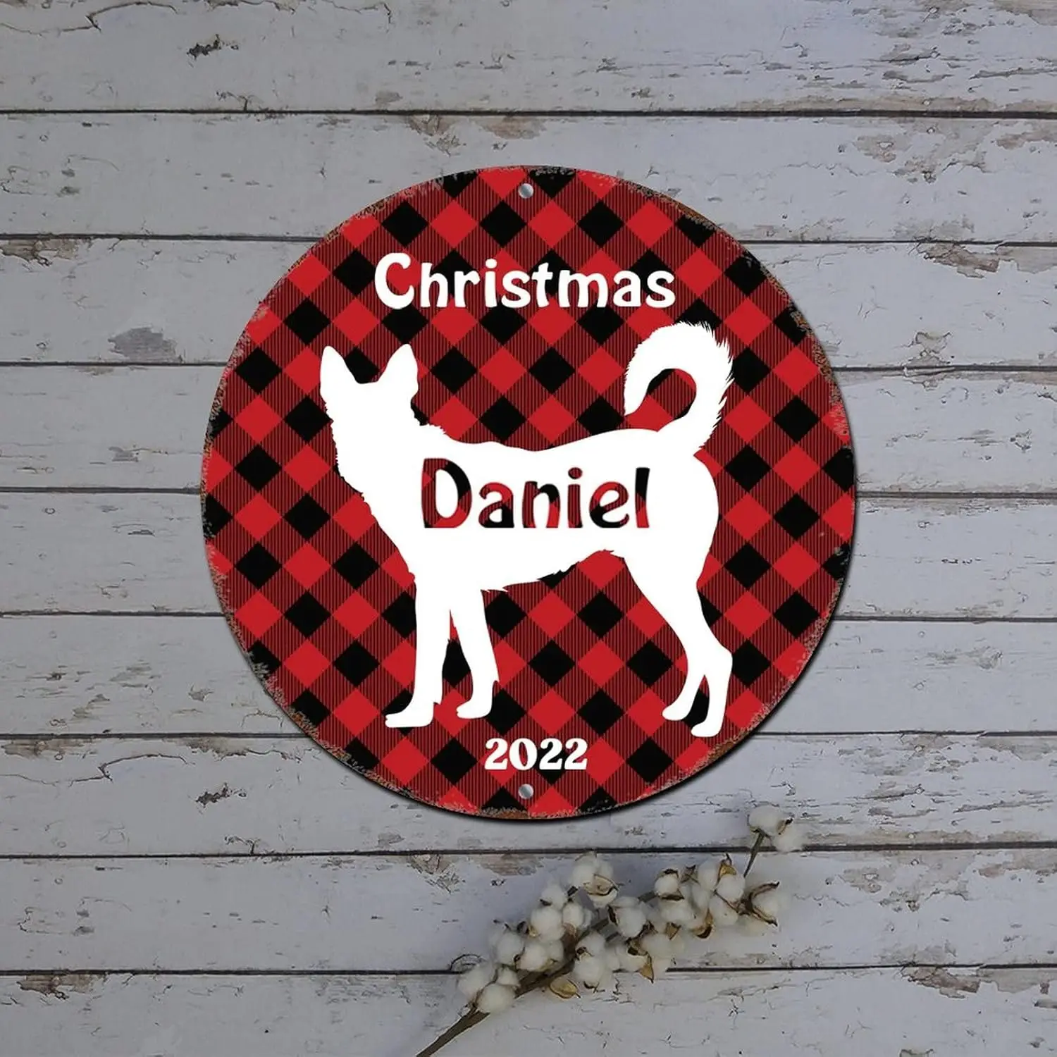 Christmas Metal Tin Signs Custom Dog Name Buffalo Plaid Dog Lover Round Metal Tin Sign Christmas Decorations Wreath Distressed S