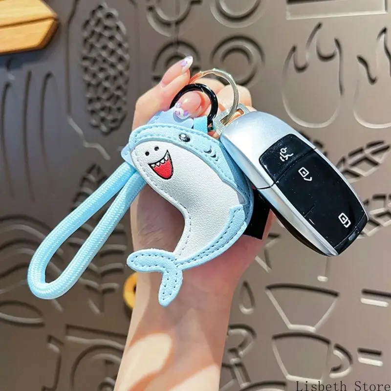 User Friendly Leather Dolphin Keychain Adornment Soft Sturdy Keyrings Pendant Accessory for Stylish Bag Decoration