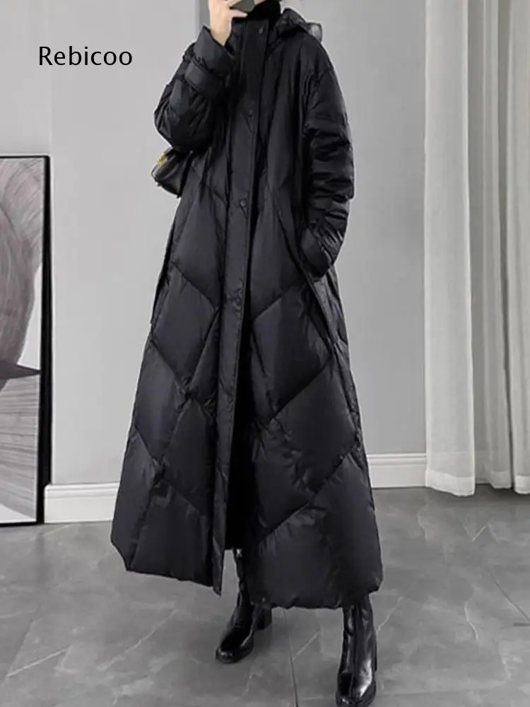 Elegant Women Maxi Hooded Puffer Overcoat Loose Oversized Design Side Pockets Warm Outerwear For Daily Street Look