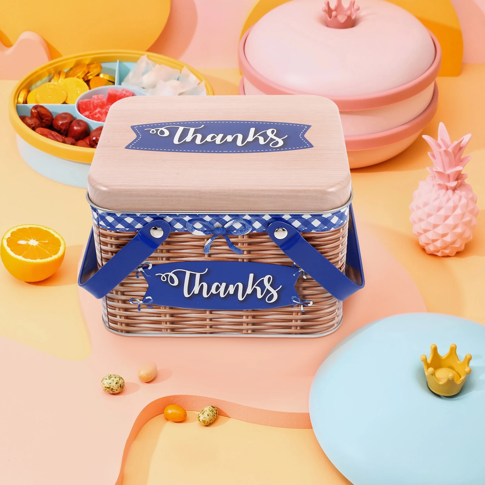 

Cookie Box Rattan Metal Tin Handle Lightweight Rectangle Container Snacks Candy Tin With Handle Gifts Candy Storage