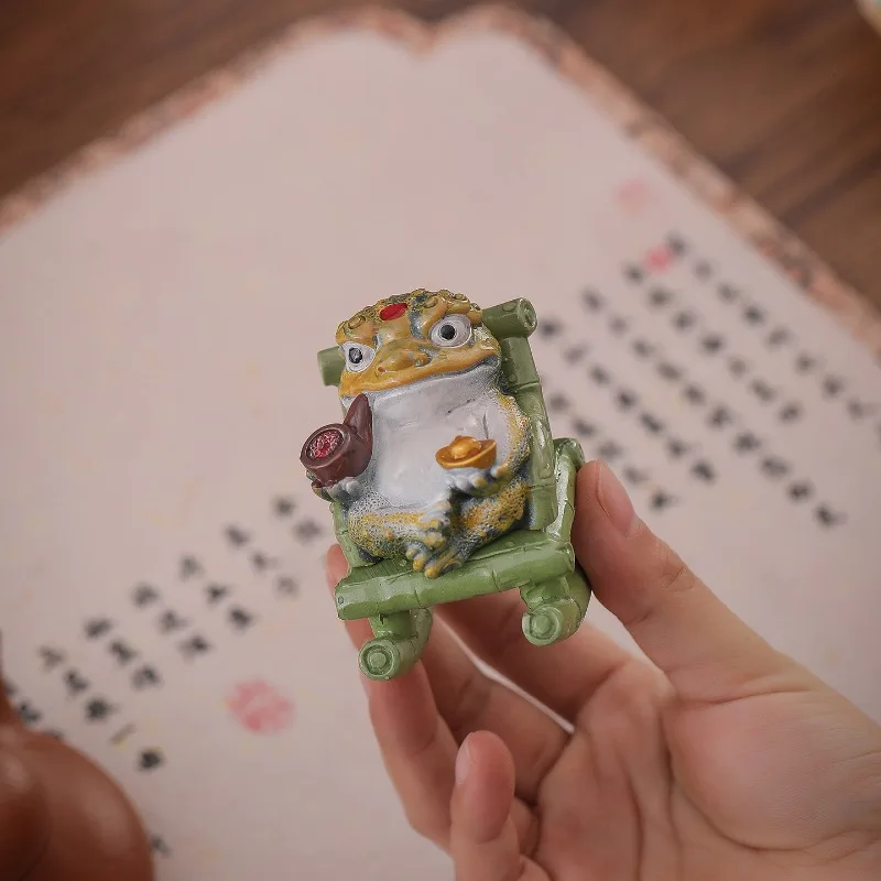 Creative Golden Toad Tea Pet Ornament Changes Color in Case of Heat, Desktop Tea Table Ornament, Tea Set Accessories, Tea Play