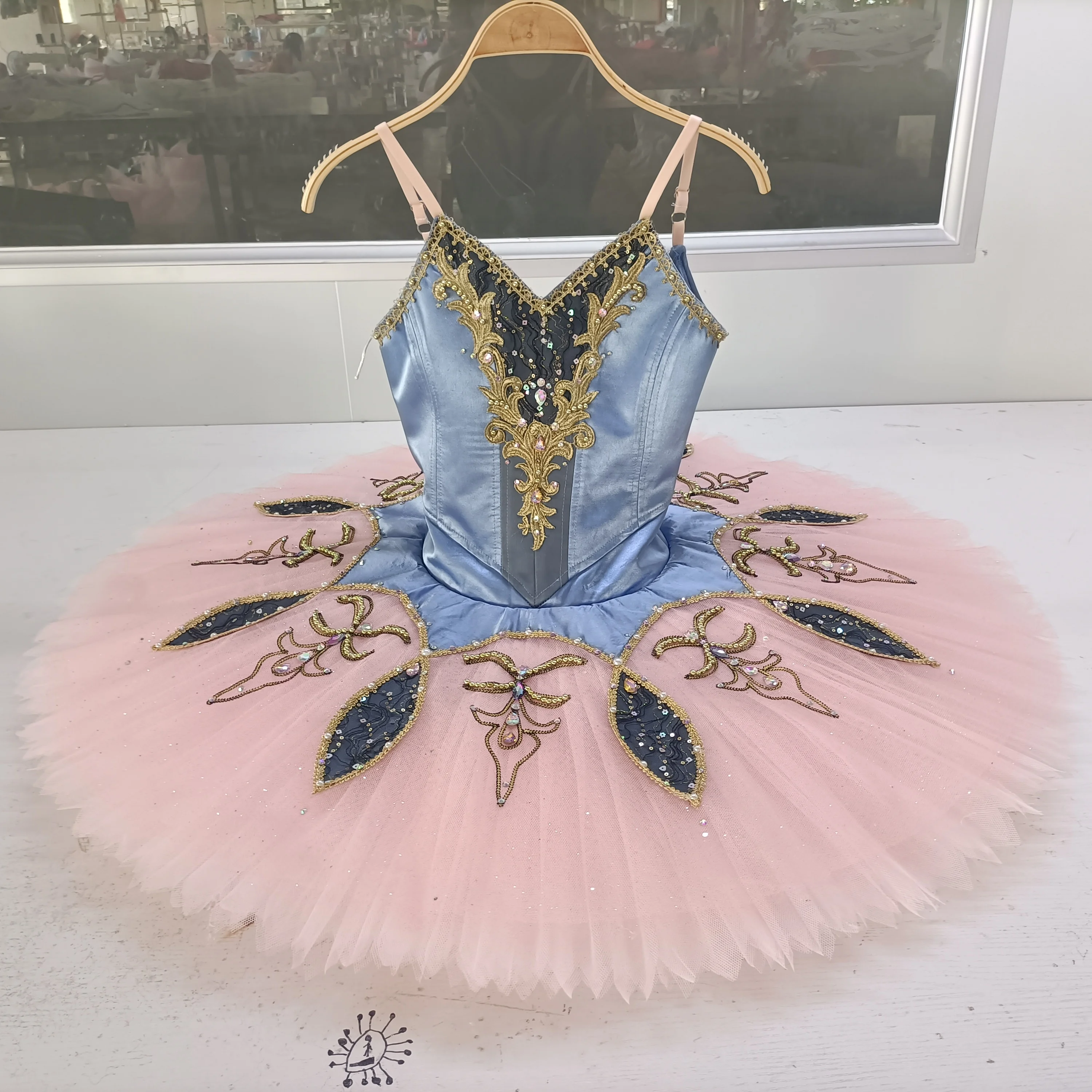 Professional High Quality 12 Layers Custom Size Kids Girls Women Adult Performance Wear Blue Pink Pancake Ballet Tutu