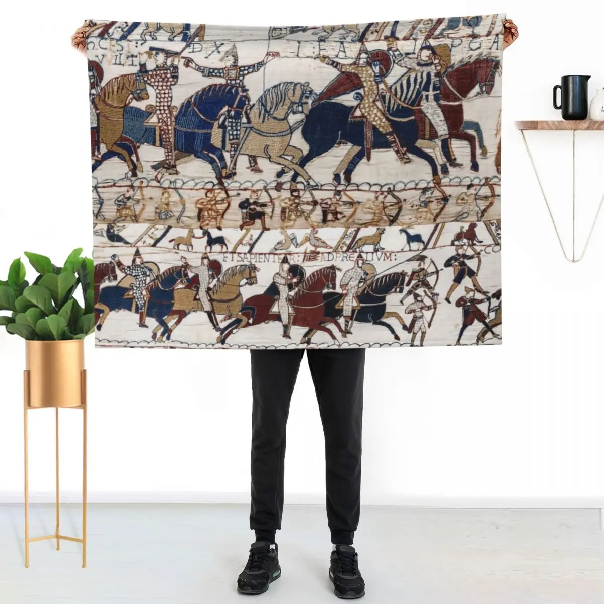 THE BAYEUX TAPESTRY NORMAN KNIGHTS AND ARCHERS Detail Throw Blanket Elegant Warm Throw Blanket for Hotel Home