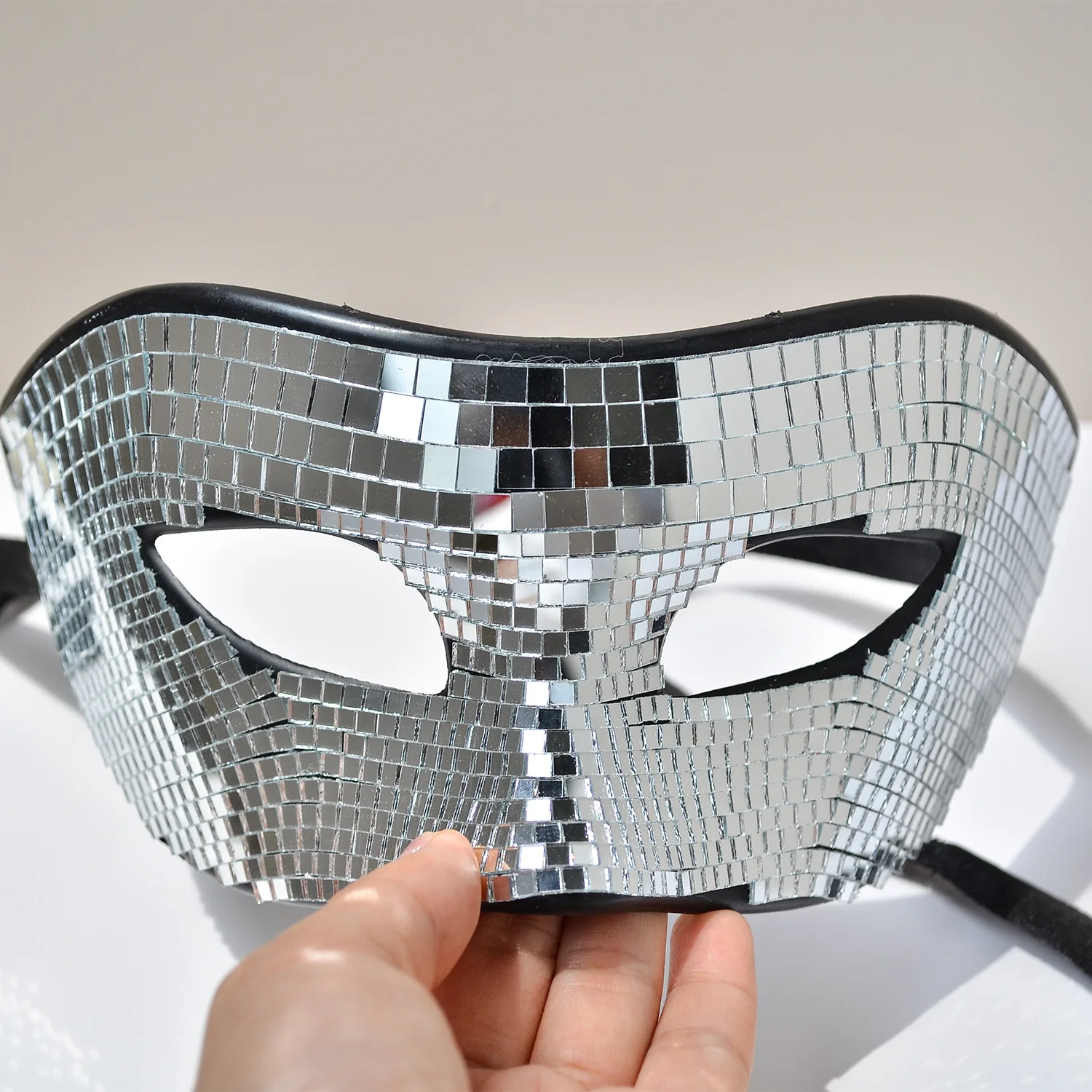 New Disco Ball Glitter Face Mask Cosplay Shining Queen Halloween Party Costumes Accessories Men Fashion PROM Masks Half Helemet