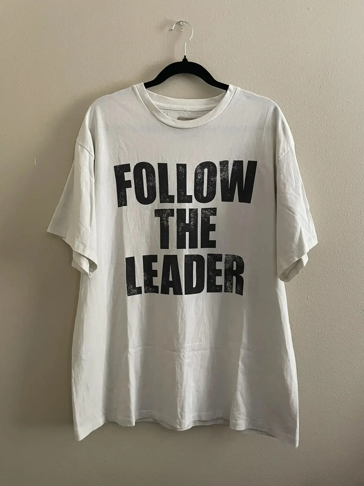 Minimalist Follow The Leader Letter Print T-Shirt Unisex Crew Neck Short-sleeved Retro Street Y2K Casual Fashion Tops Clothing