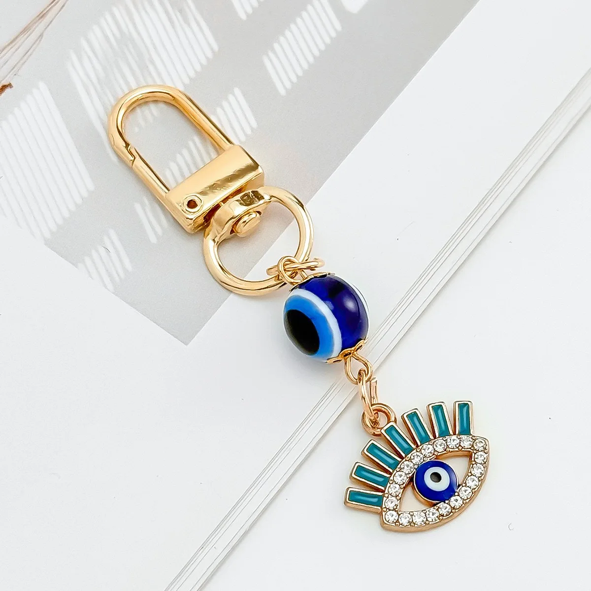 1 Stück Evil Eye Schlüsselanhänger, Strass-Anhänger, Karabinerverschluss, Handtaschen-Charm, türkisches blaues Auge, Glücksbringer, Taschen-Dekoration, Geschenk – Detail 6
