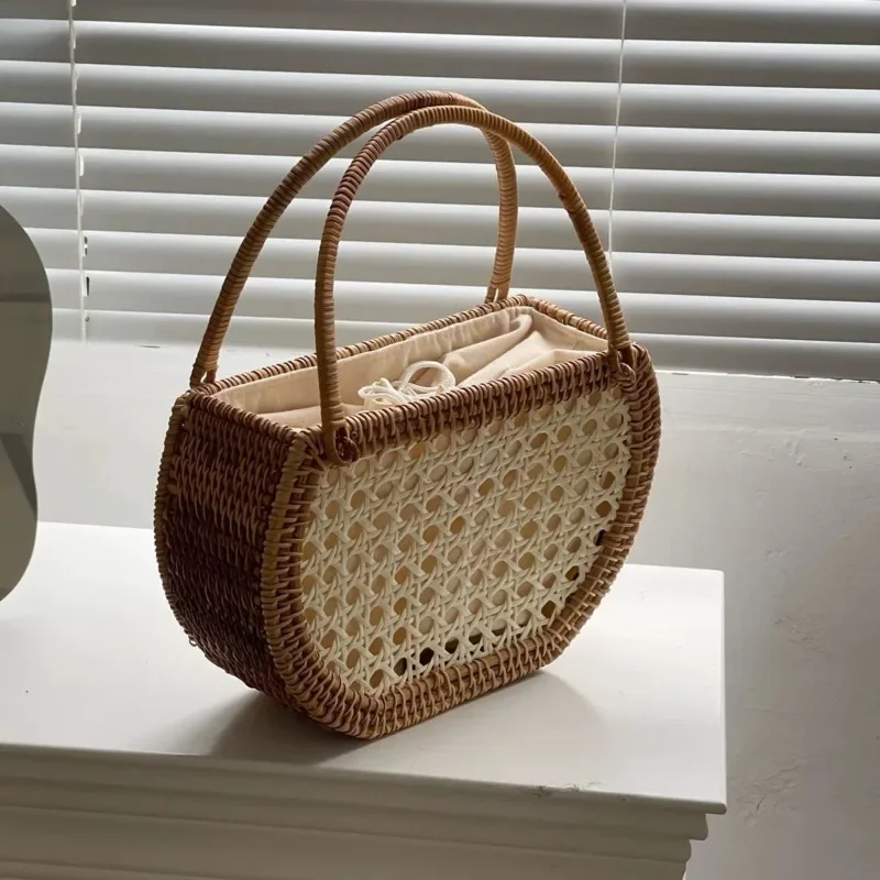 Retro Sophisticated Straw Bag Hand-woven Handle Bag Seaside Holiday Bags for Women Drawstring Buckle Organizer Basket