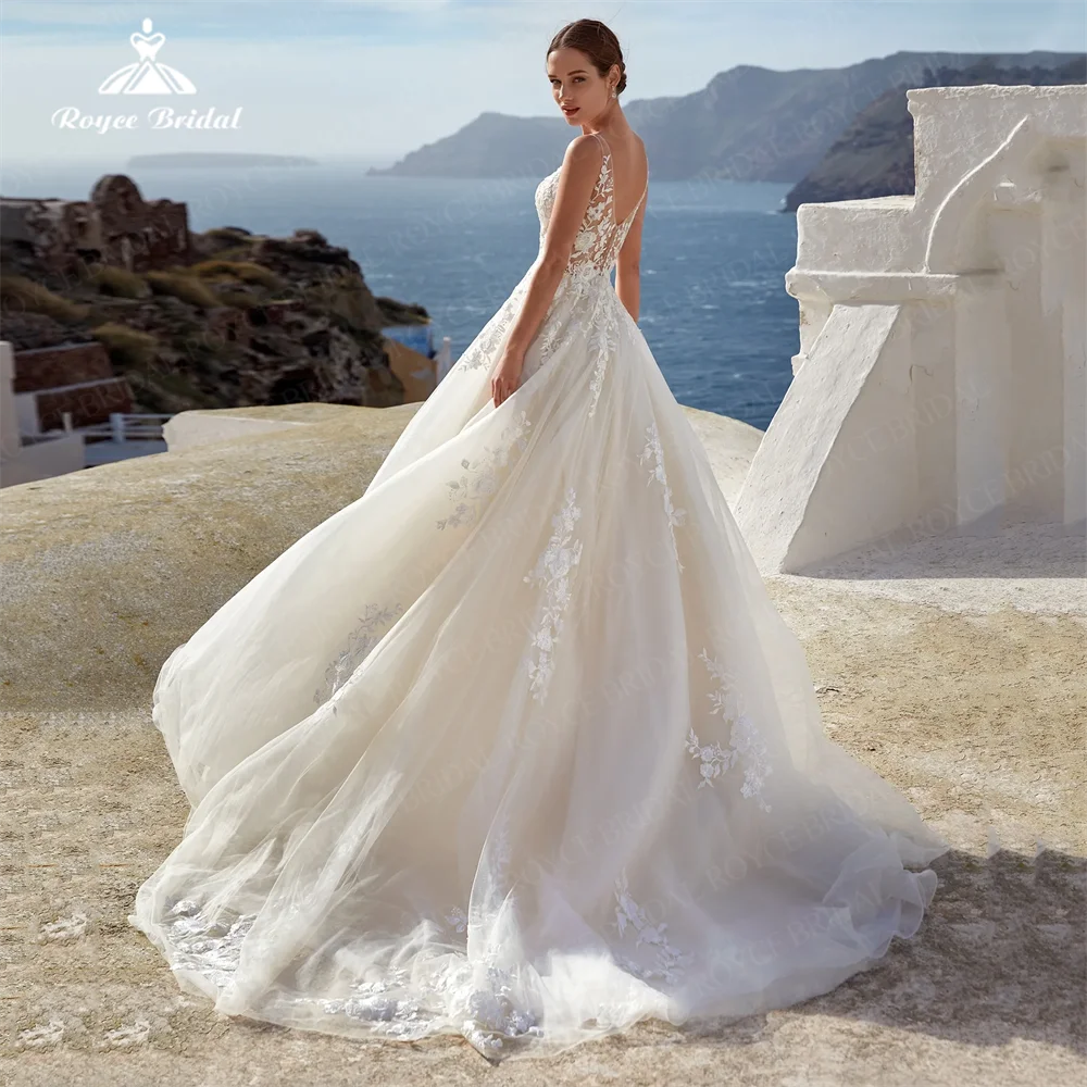 Roycebridal-A-Line فستان زفاف من التل ، كلاسيكي برقبة على شكل حرف V ، بدون أكمام مع زينة من الدانتيل ، فساتين زفاف مفتوحة من الخلف