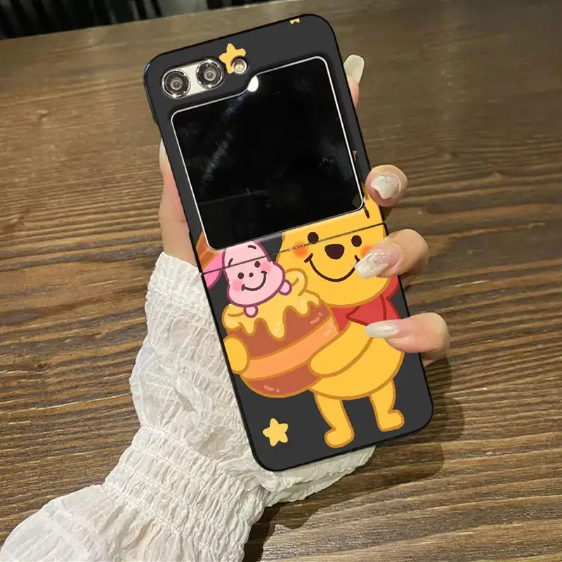 phone Cases for Samsung Galaxy Z Flip 5 6 case ZFlip4 ZFlip5 5G ZFlip3 Flip funda Antiscratch cover Love Honey Winnie The Pooh